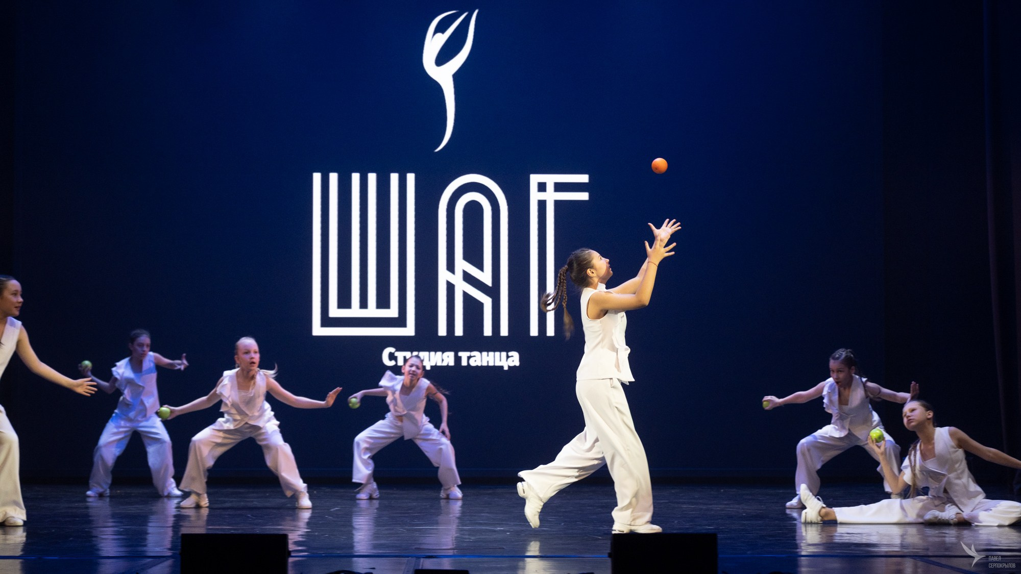 Отчетный концерт студии танца «ШАГ». Репортажный фотограф в Казани Павел Серпокрылов