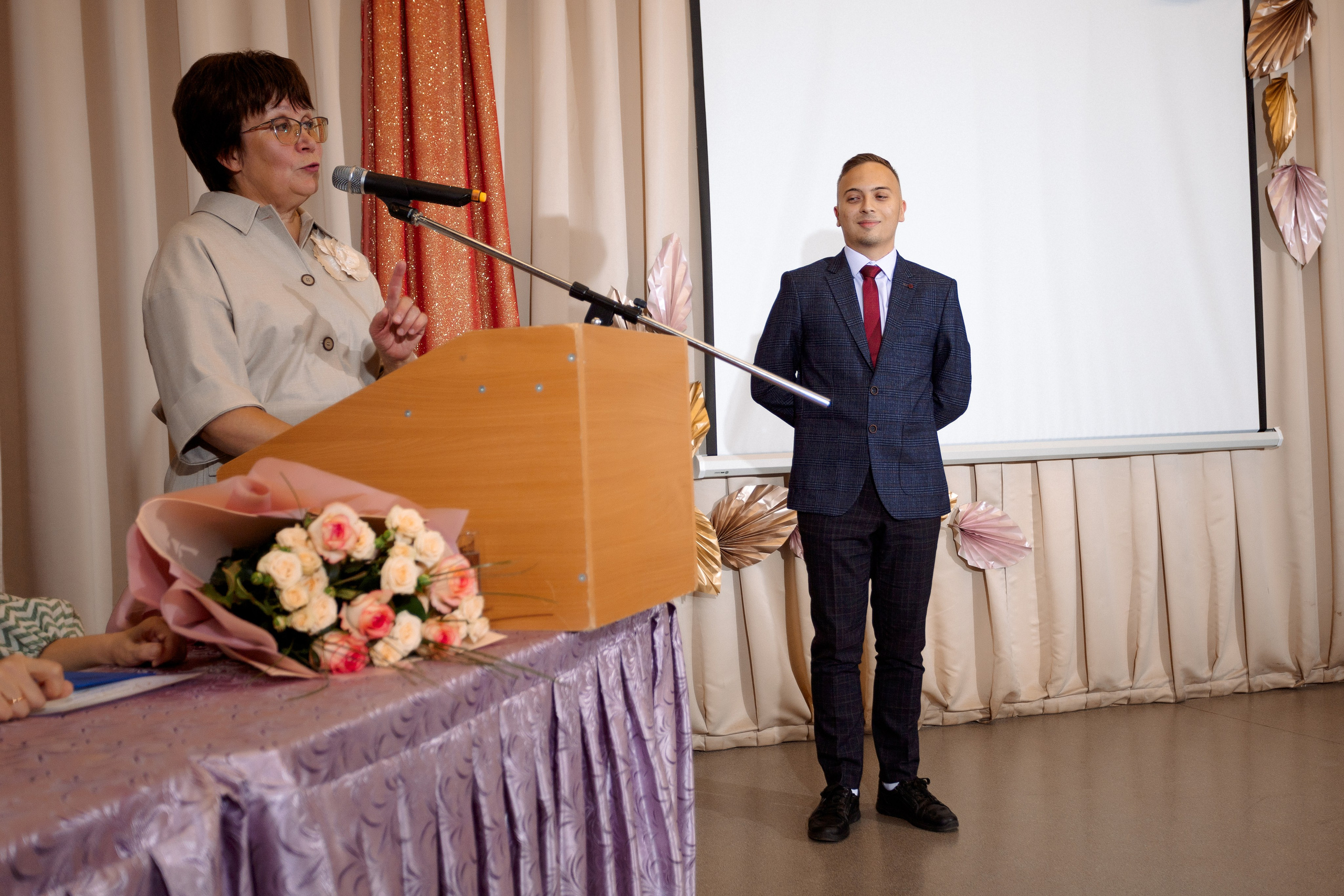 ВРУЧЕНИЕ АТТЕСТАТОВ: Пример. Все фото. Профессиональный фотограф в Ижевске Леша Петров