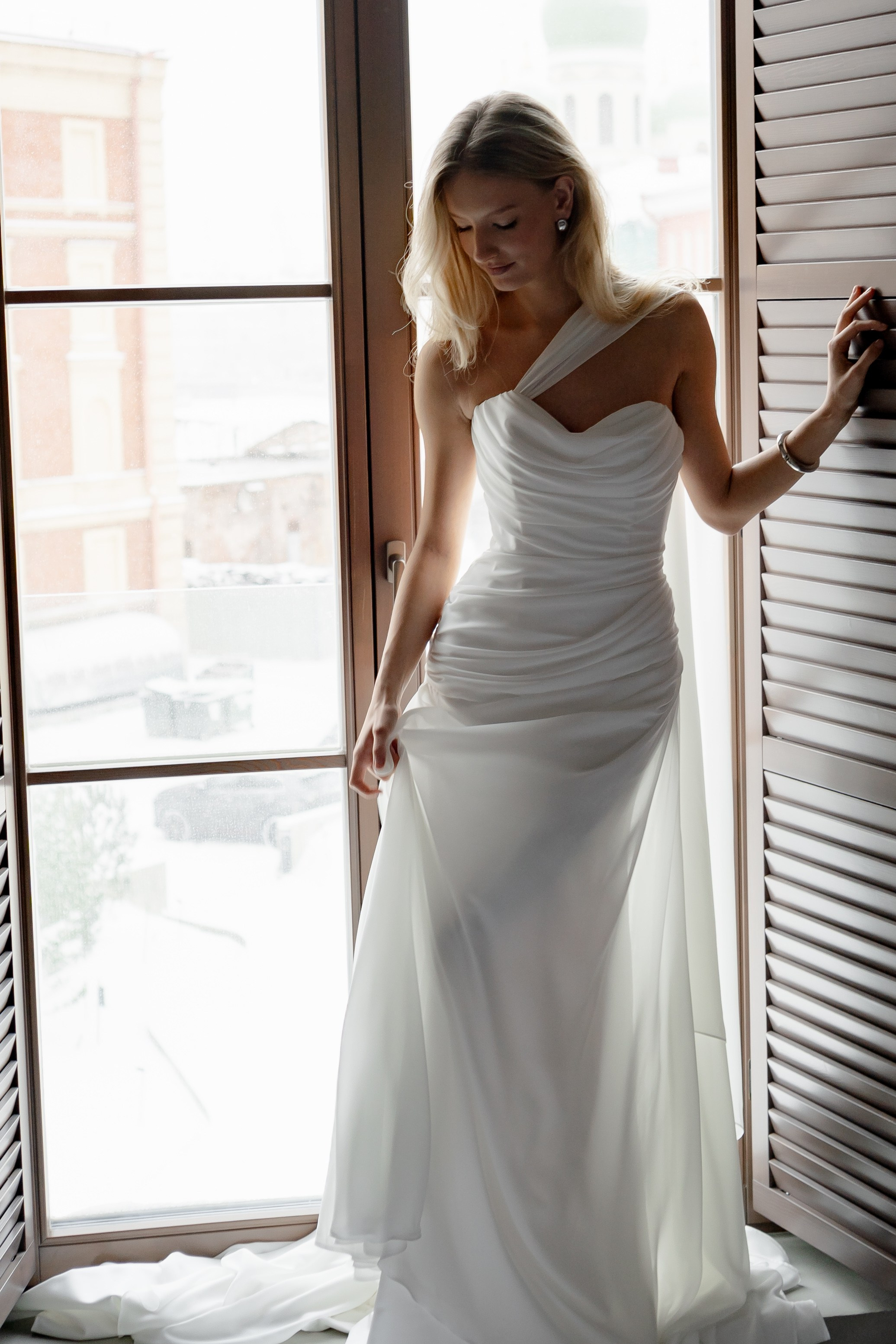 ЭЛЕГАНТНАЯ СВАДБЕНАЯ СЬЕМКА ЖЕНИХА И НЕВЕСТЫ В ДОРОГОМ ОТЕЛЕ САНКТ-ПЕТЕРБУРГА. Профессиональный фотограф, Санкт-Петербург — Виктория Богомолова