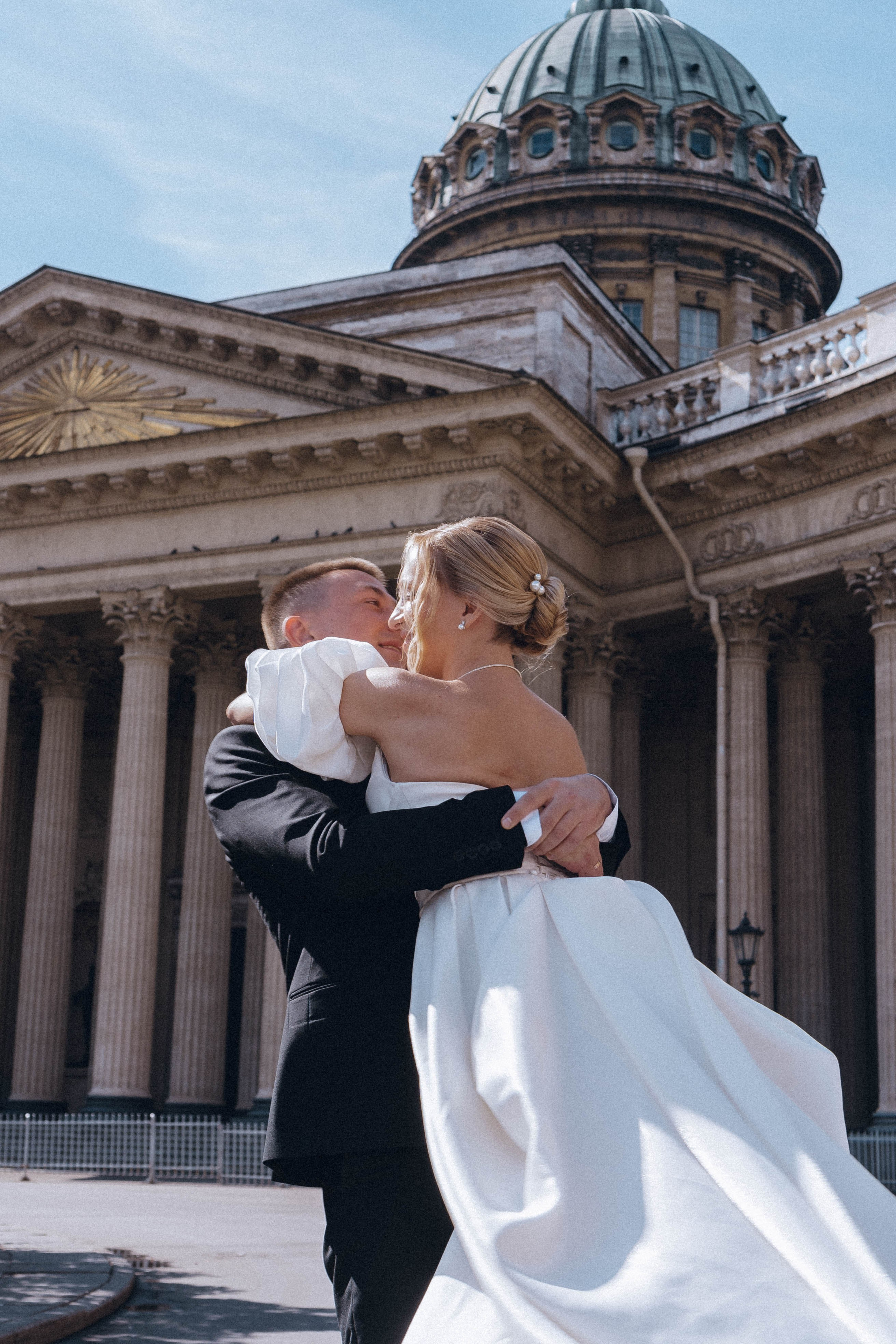 СВАДЕНБНАЯ СЬЕМКА НА КАТЕРЕ ПО КАНАЛАМ САНКТ-ПЕТЕРБУРГА И В АКВАТОРИИ НЕВЫ. Профессиональный фотограф, Санкт-Петербург — Виктория Богомолова