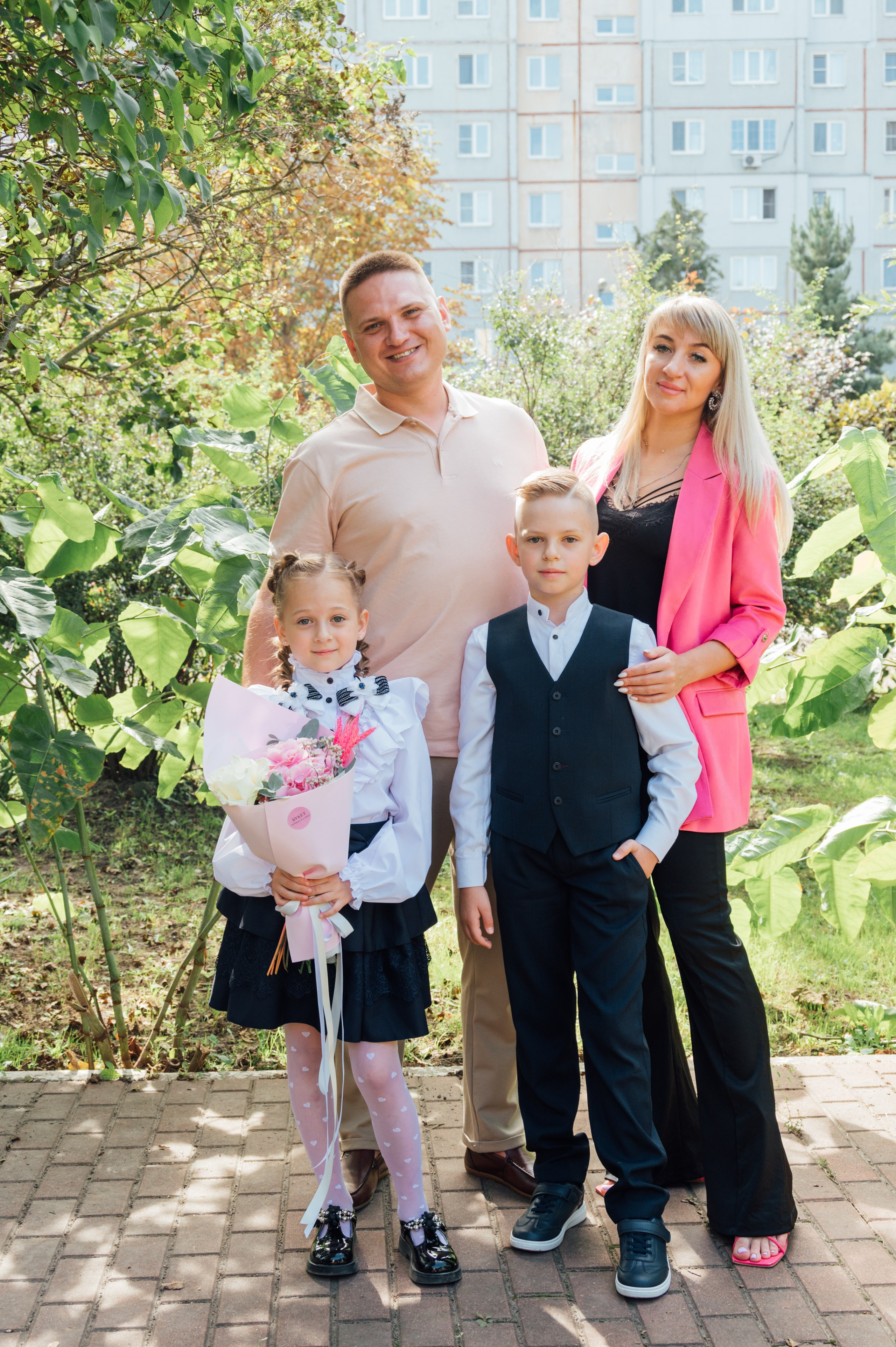 Школьная фотосессия в Туле. Портретный, семейный, свадебный фотограф. Бизнес, контент съёмка. Тула