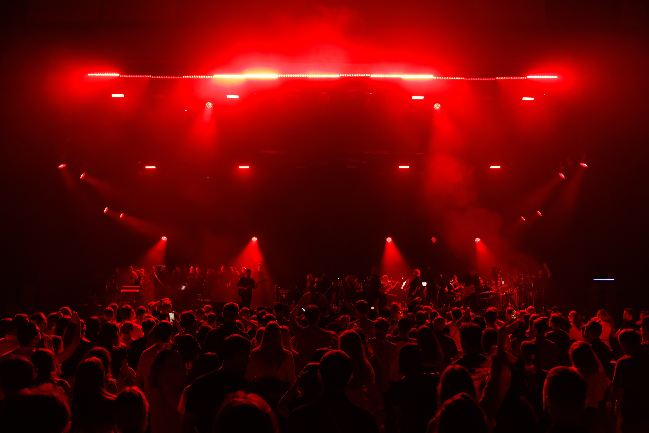 Concert Photography in Dubai — Anton Belyaev Live Performance. Evgen Yatsenko — Photographer in Dubai