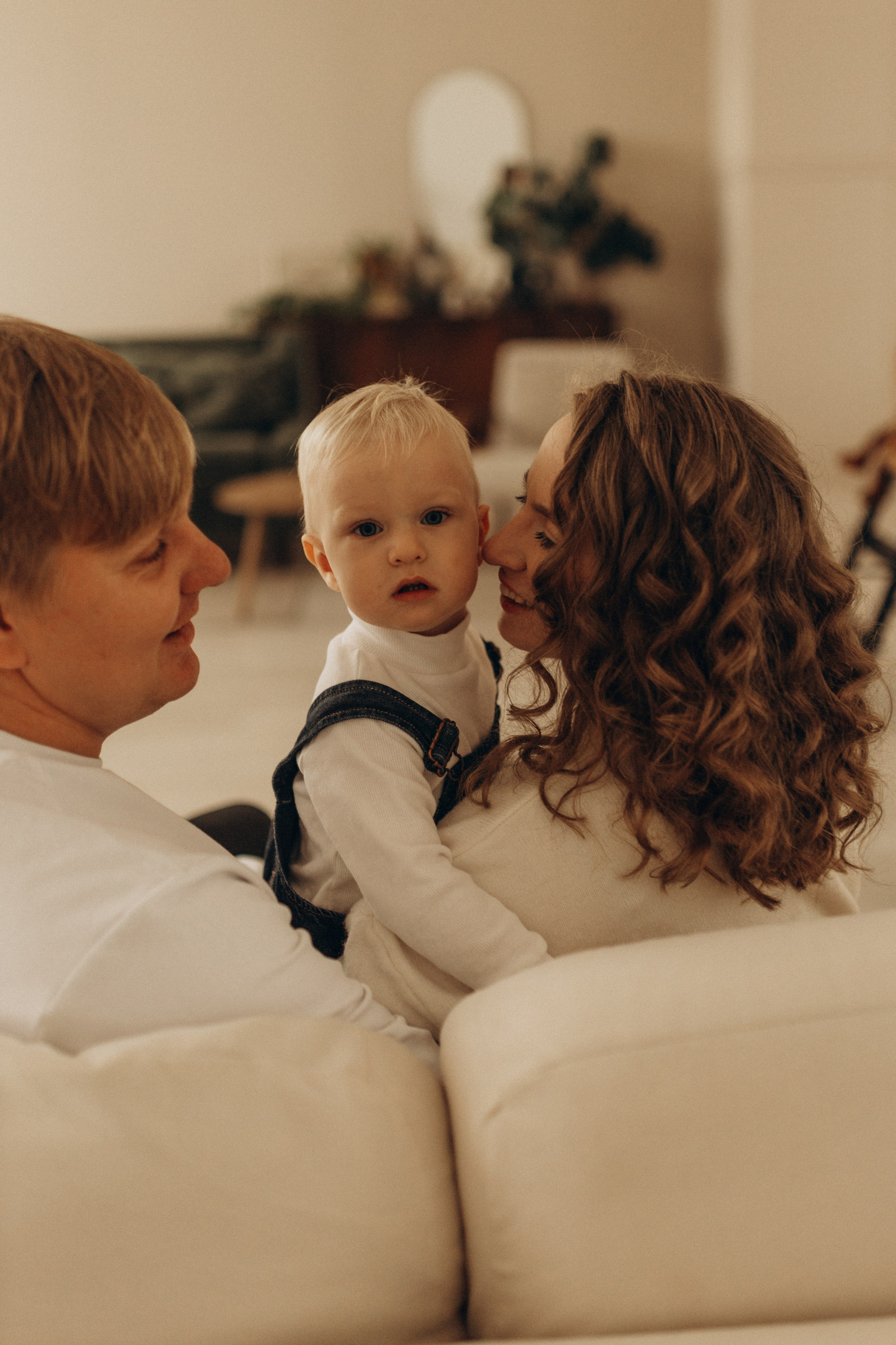 Фотосессия дружная семья. Съёмка в студии. Фотограф в Ставрополе Svetlana Matveeva