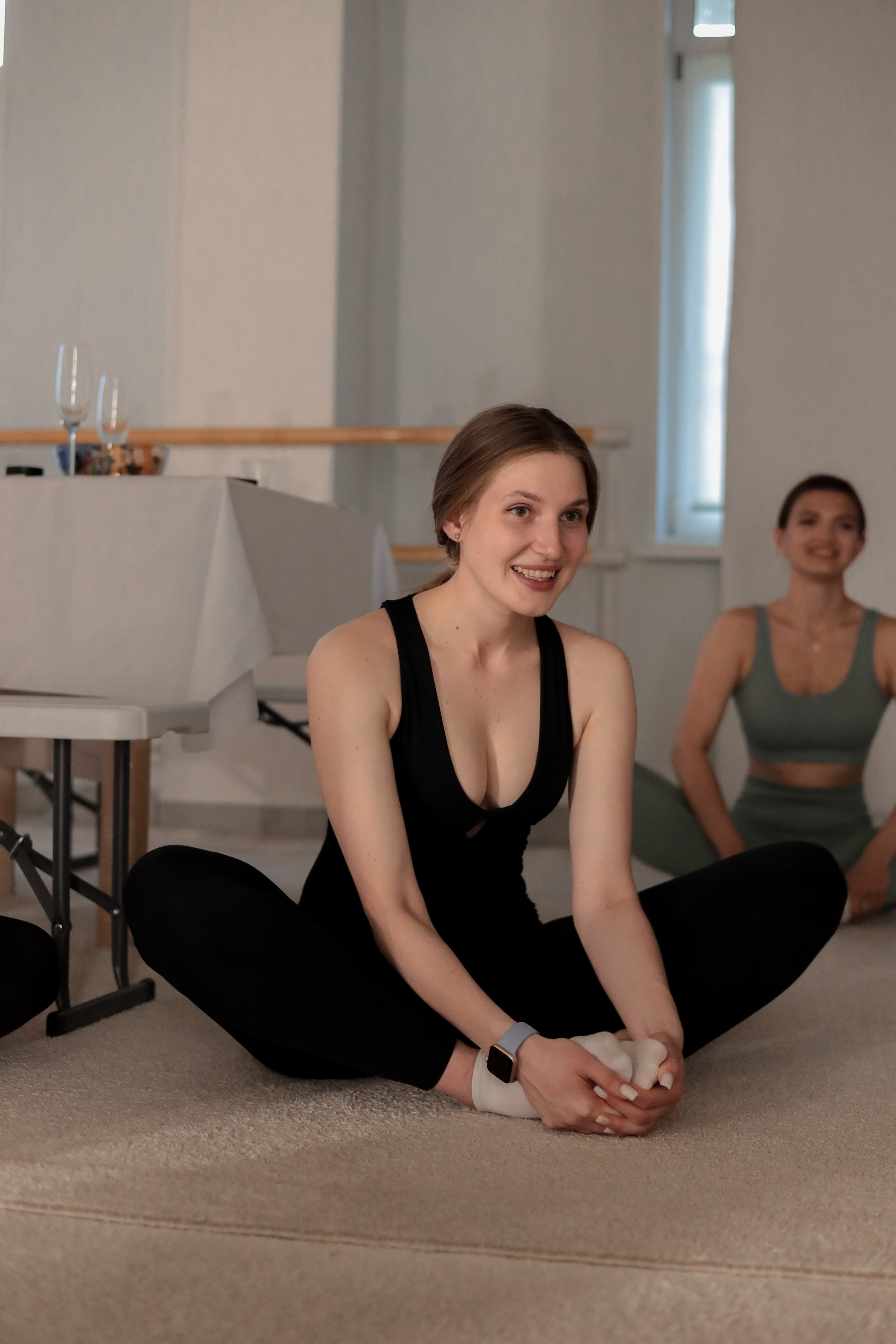 Арт-терапия + аэройога. Фотограф Надршина Лилия