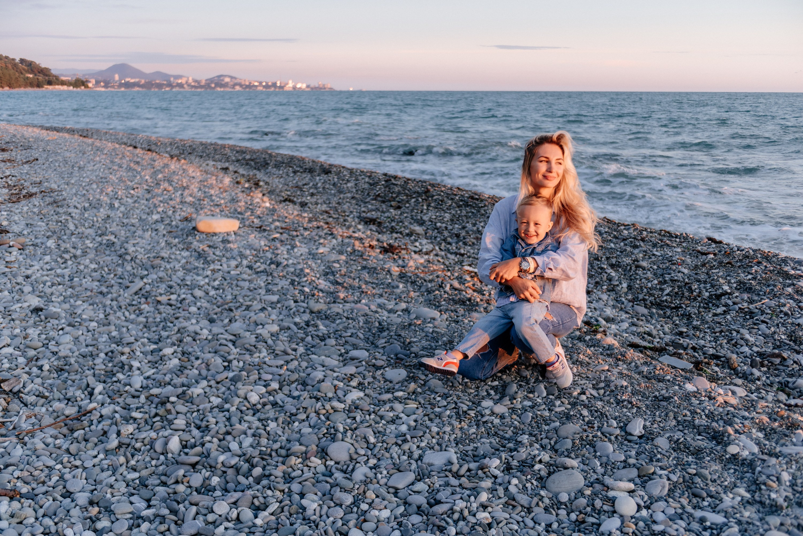 Family photoshoot in Batumi. Fedor Lemeshko — Destination Wedding and Family Lifestyle photographer
