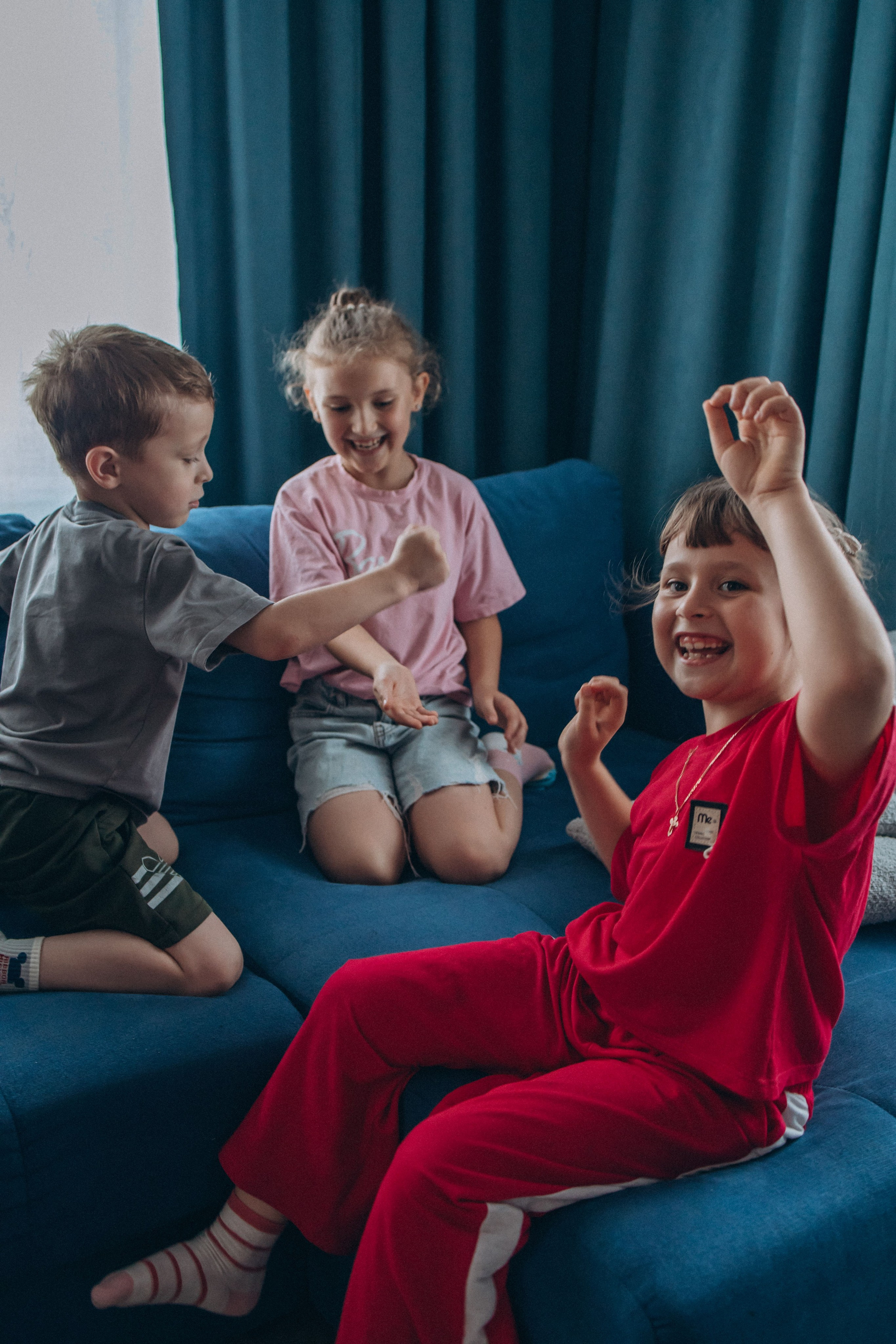 Семья Астапюк. Семейный фотограф Нижневартовск Тюмень Ефимова Ирина