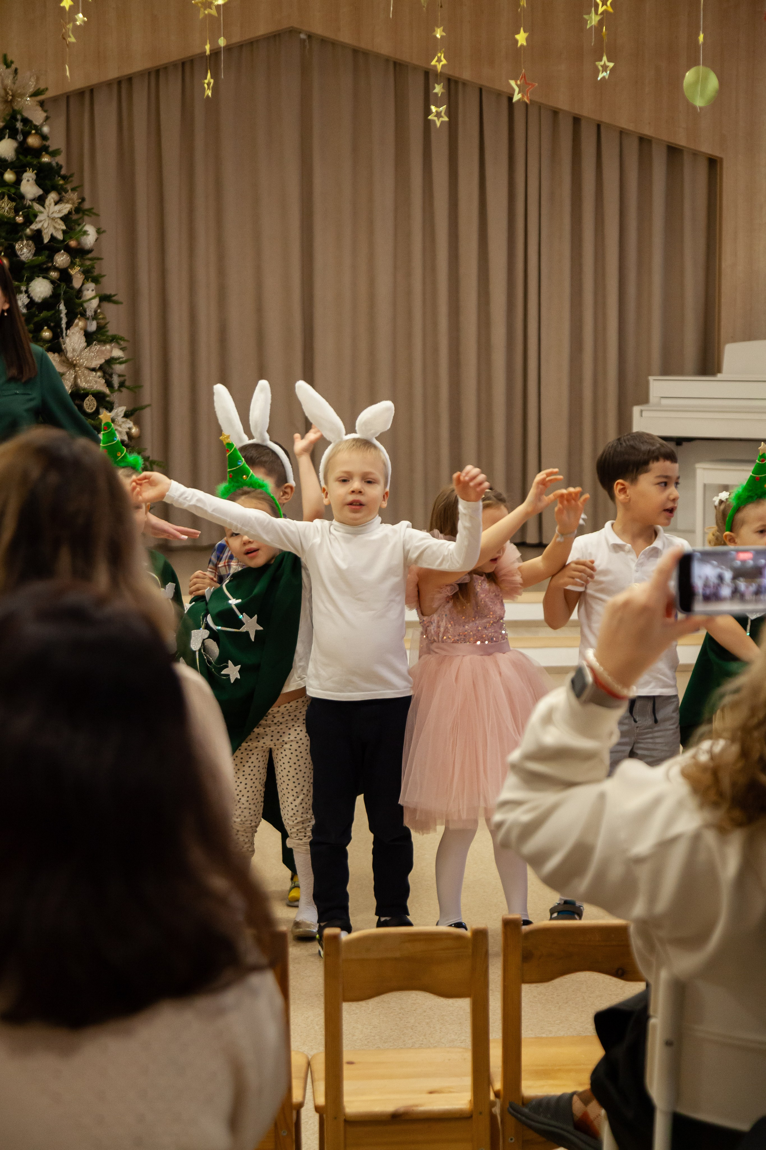 Новогодний утренник. 17.12.24. Профессиональное фото в Казани: от идеи до результата. Фотограф Яна Мур