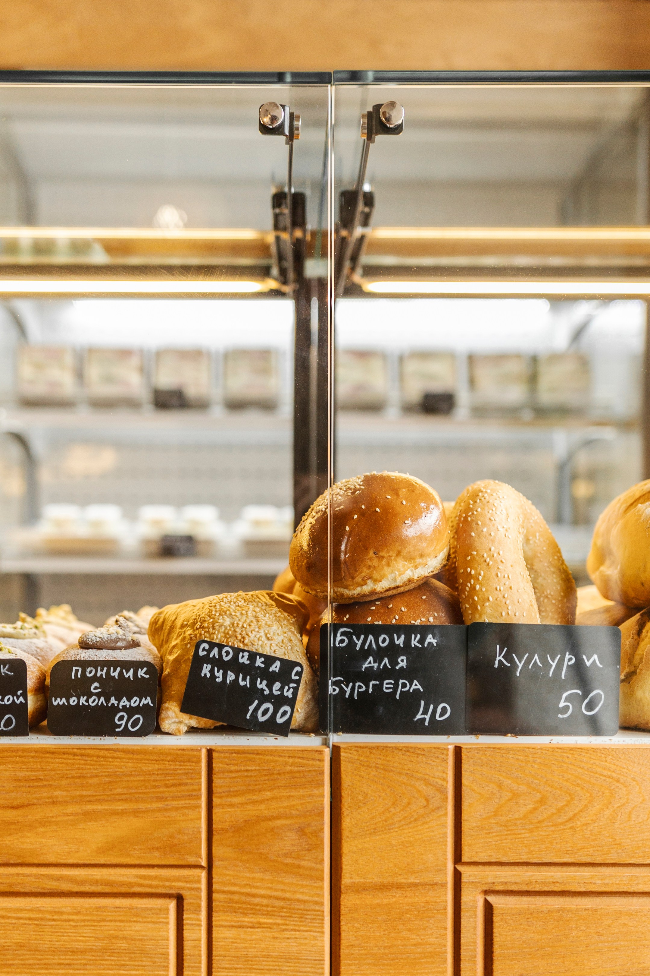 Витрины для пекарни. Фотограф Настя Конник | Пятигорск | Эльбрус | Домбай | Архыз