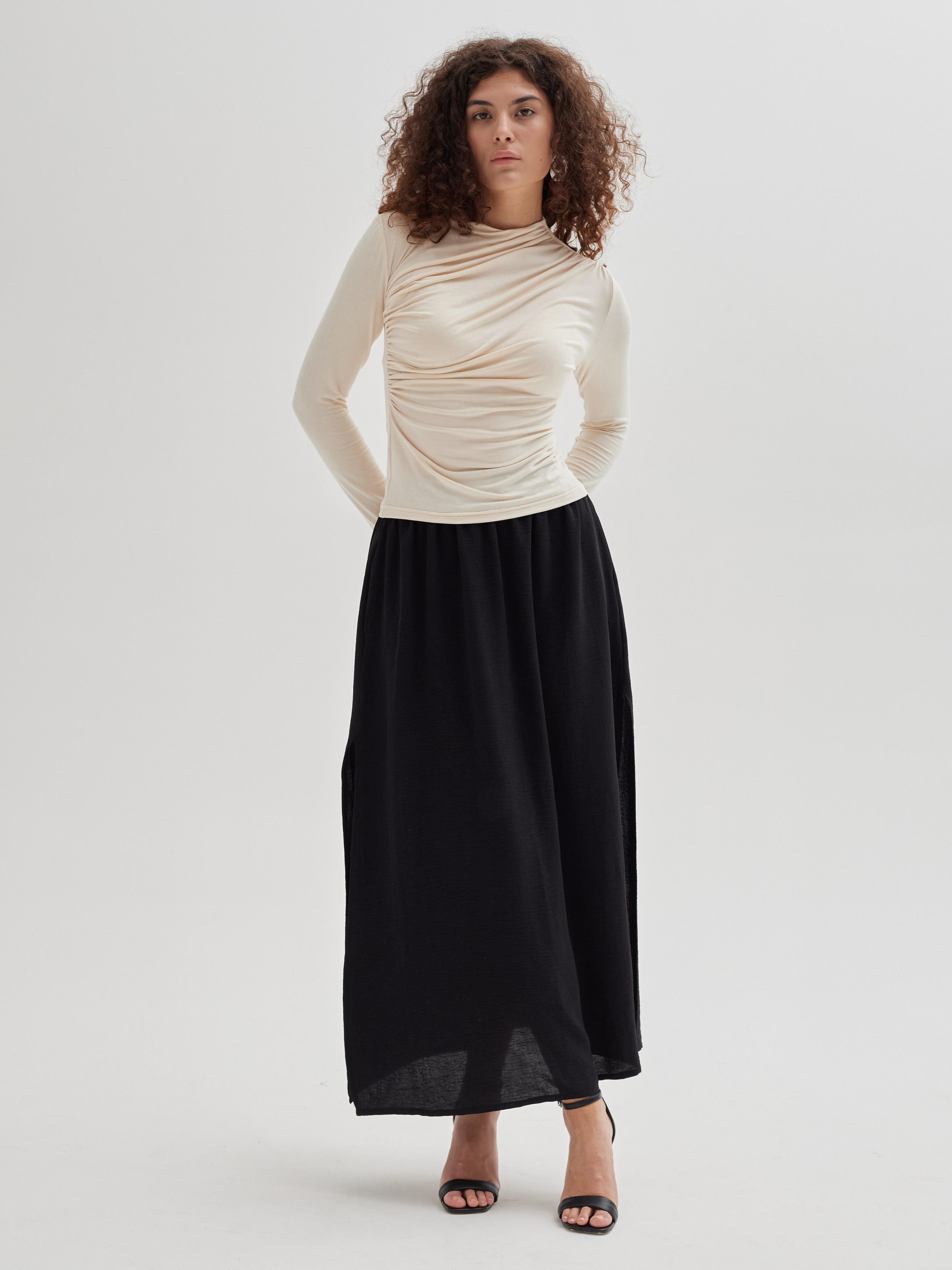 Каталожная съёмка для Simple chic. Портретный фотограф в Москве Алексей Соловьёв