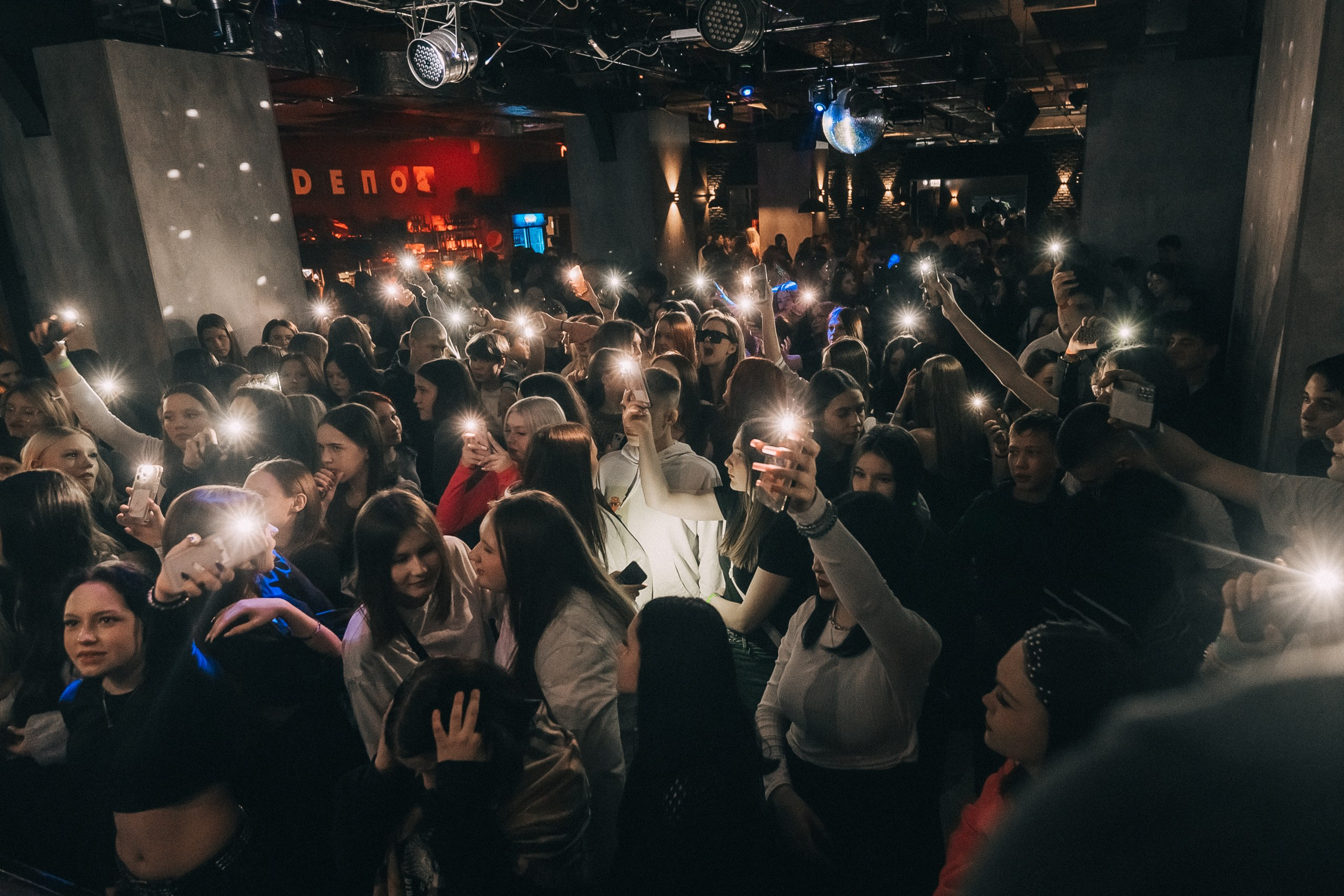 8 MARCH WOMENS DAY PARTY. Фотограф в Кемерово Владислав Шульц