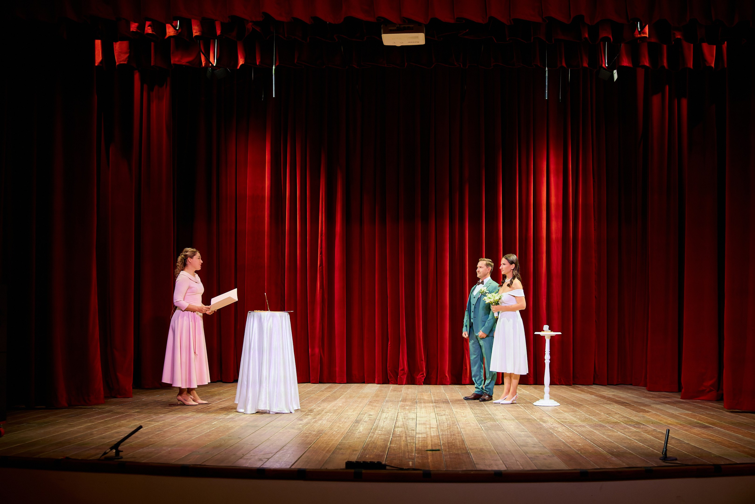 Свадебная фотосессия в Кинопарке Москино. Свадебный фотограф Сергей Колбинский