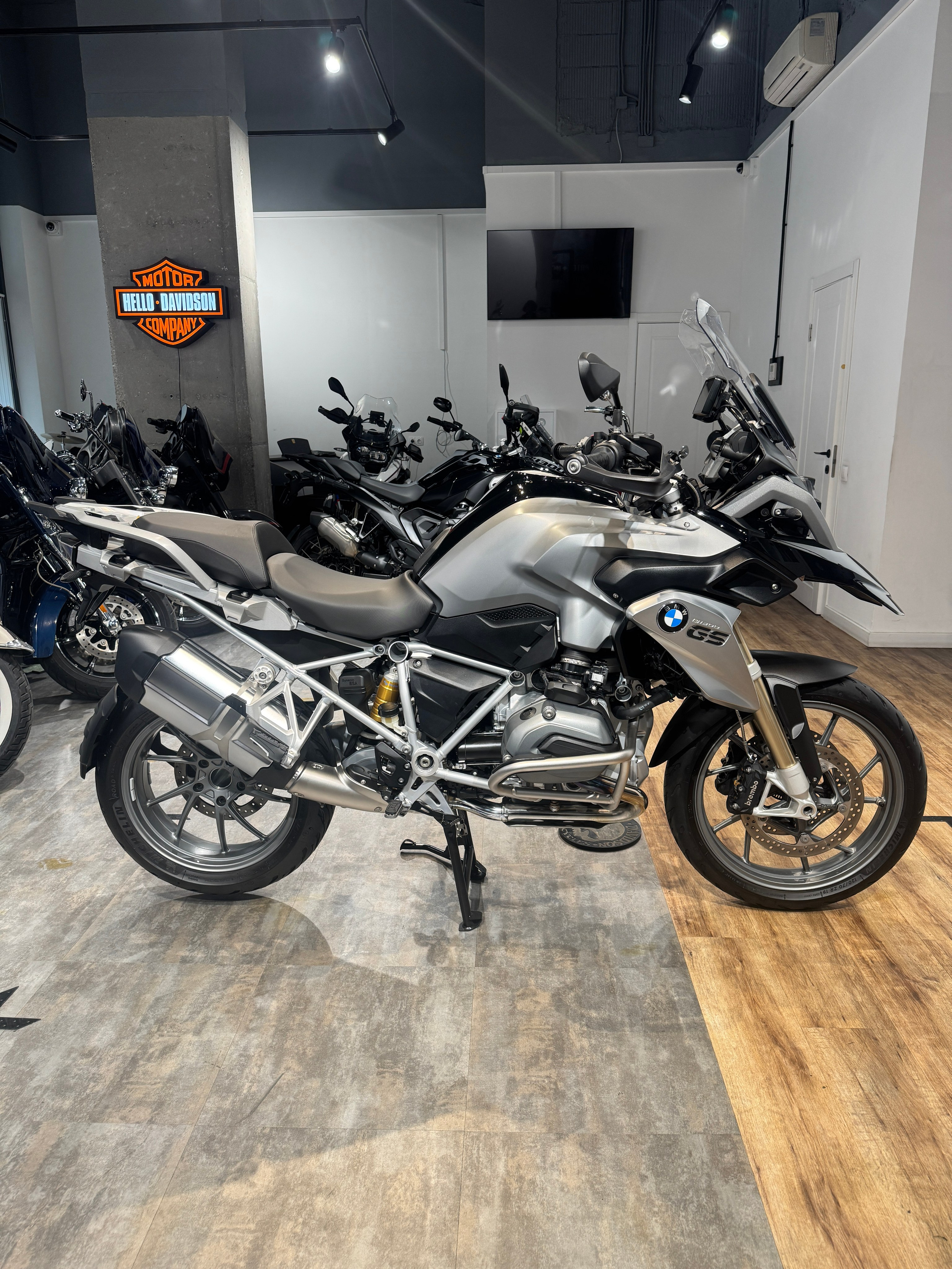 2015 BMW R1200GS Black/Agate Grey (VIN *4908). Hello Davidson, Москва. Только хорошие мотоциклы…