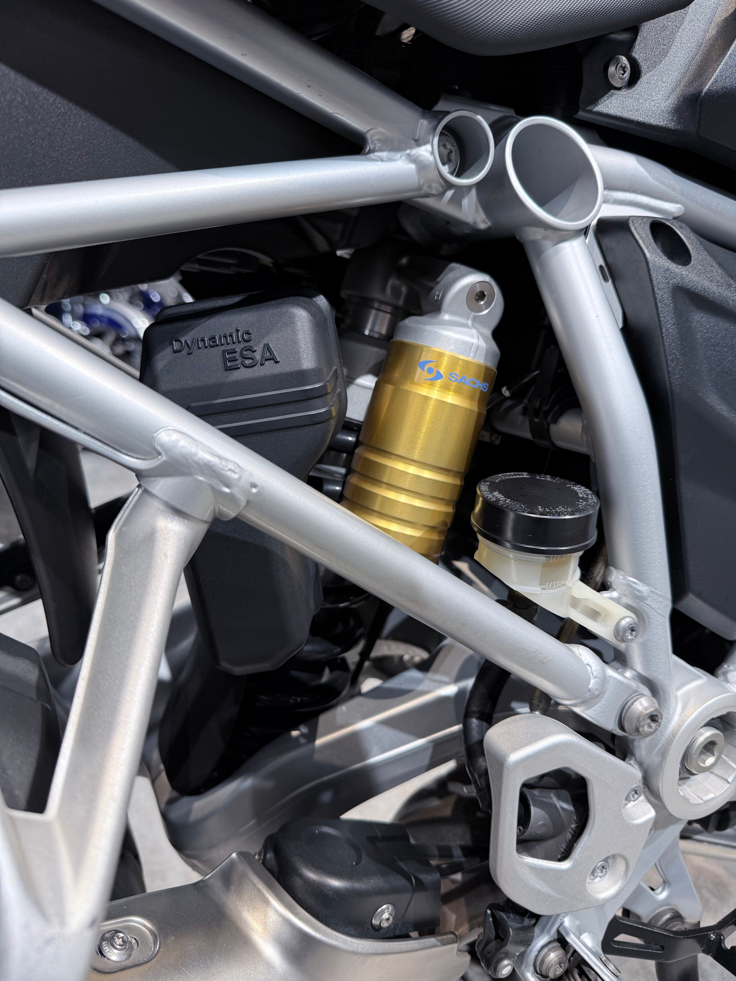 BMW R1200GS Alpine White. Hello Davidson, Москва. Только хорошие мотоциклы…