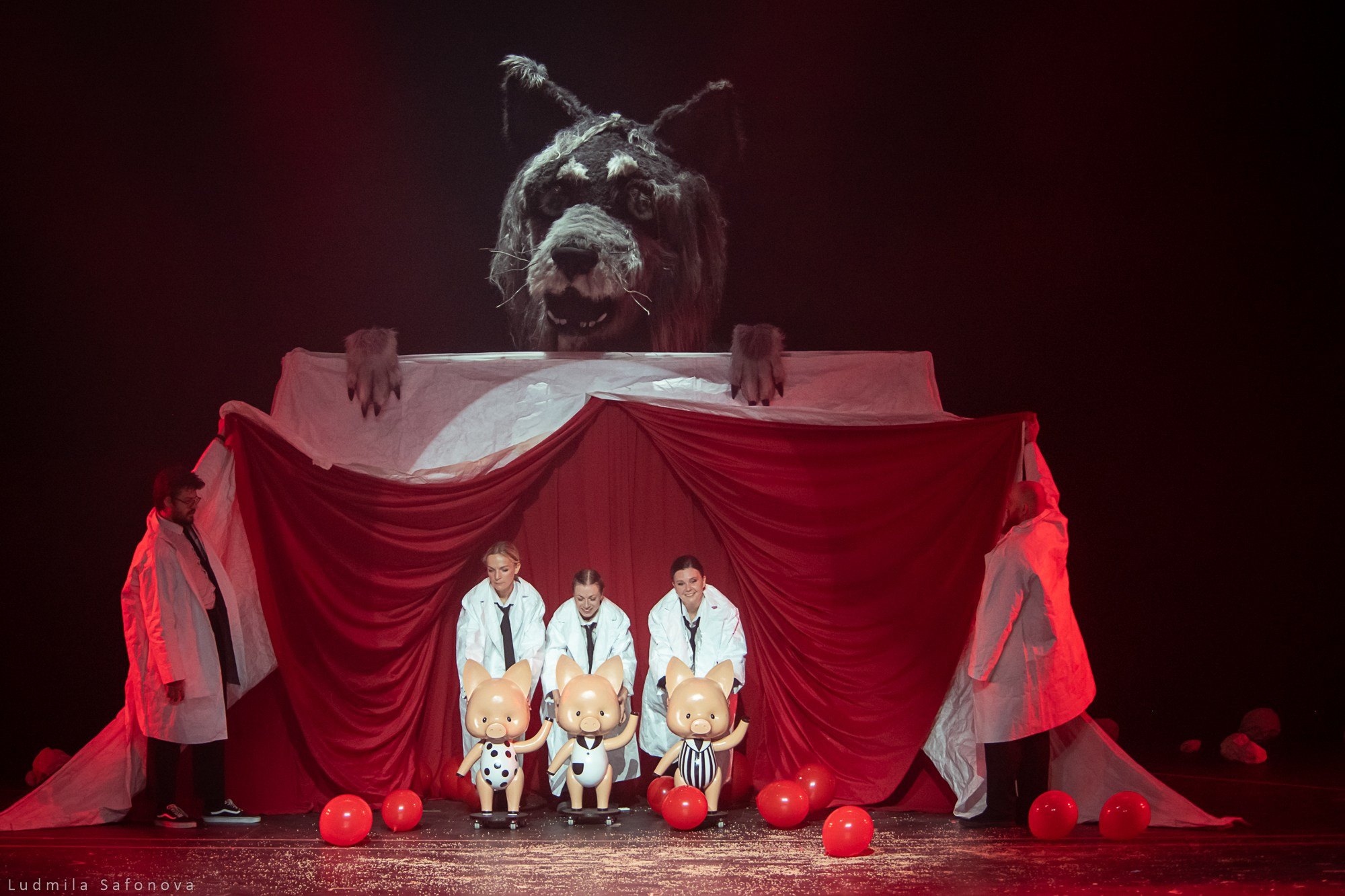 Театр на Таганке. Три поросенка. Lucytheatre