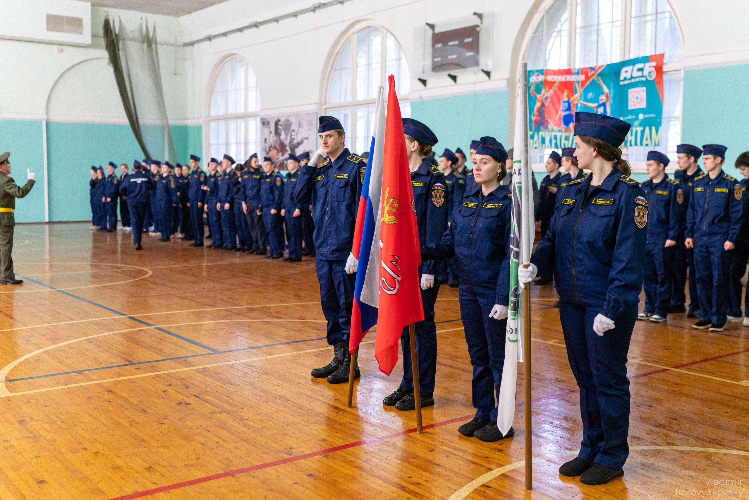 Торжественное закрытие курса военной подготовки. Фотограф Владимир Коровяковский