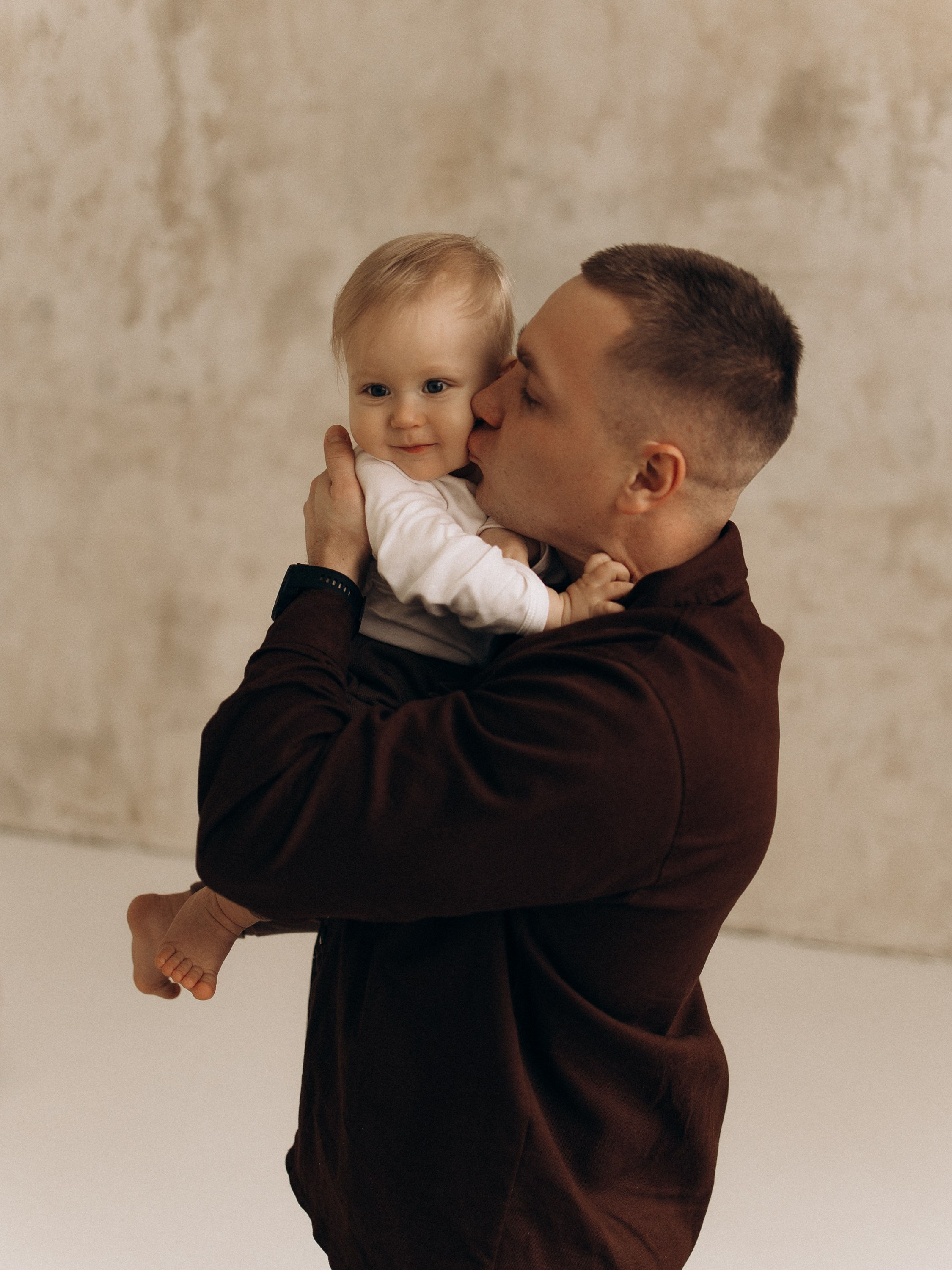 К годику Михаила — зал Песок. Семейный фотограф в Краснодаре Храмова Анна