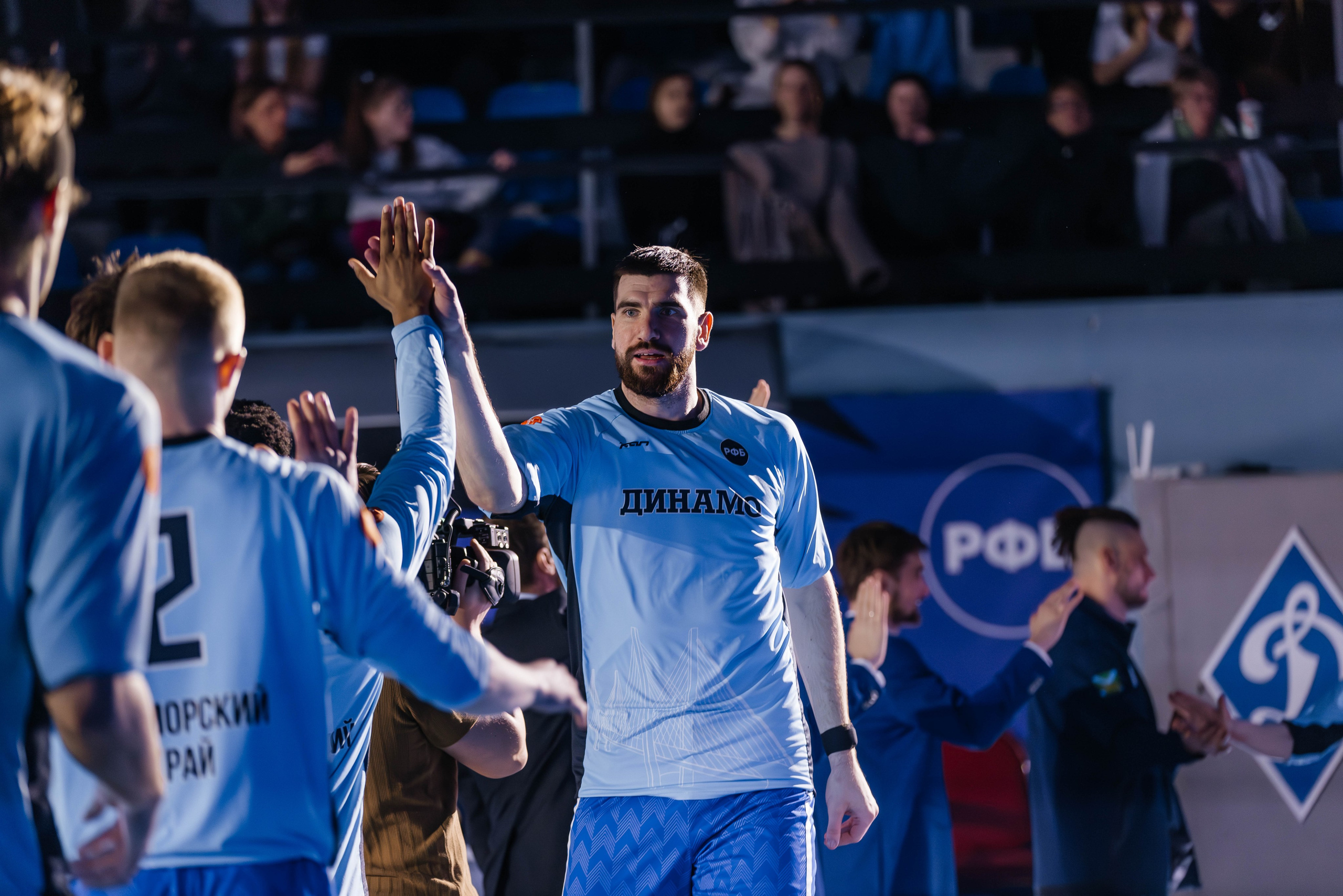 Баскетбол — Динамо. Репортажный и свадебный фотограф во Владивостоке Максим Цой