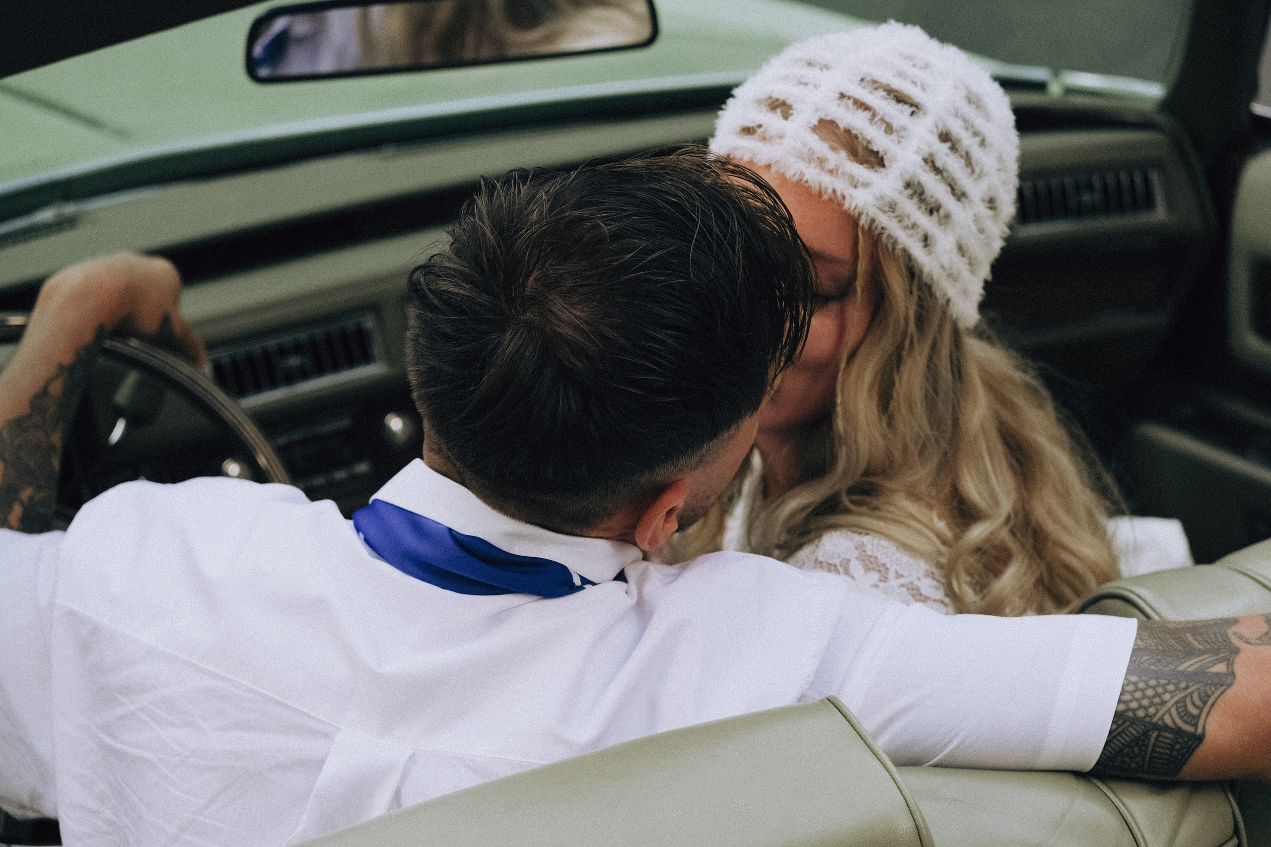 СВАДЕБНАЯ СЬЕМКА С КАБРИОЛЕТОМ В САНТК-ПЕТЕРБУРГЕ НА ПЕТРОГРАДКЕ В ОТЕЛЕ ПАНОРАМИКА. Профессиональный фотограф, Санкт-Петербург — Виктория Богомолова