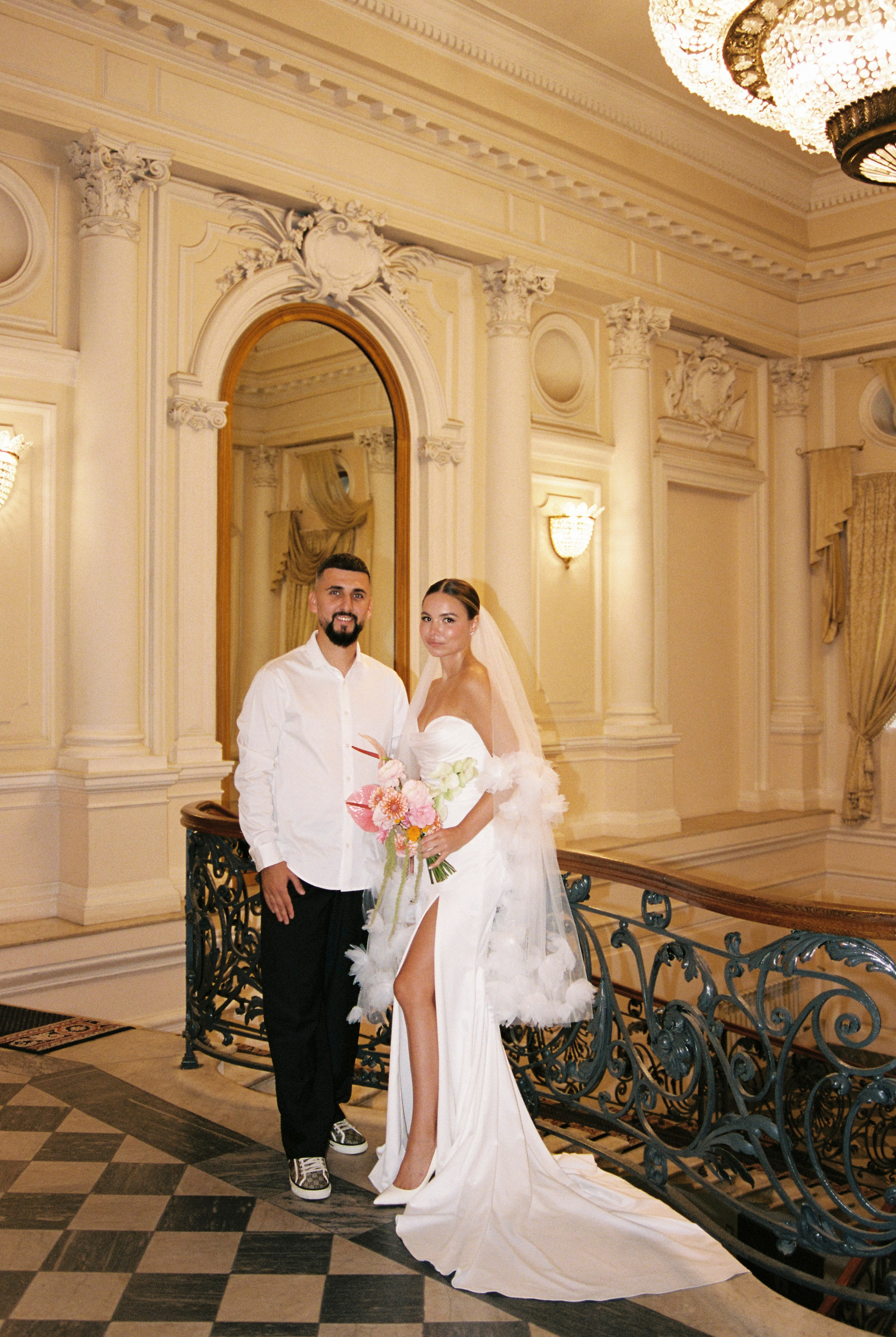 Андрей и Алина. Питер. Утро в отеле Angleter и банкет в Сезонах. Цифра и плёнка. Свадебный фотограф Катерина Чулкова