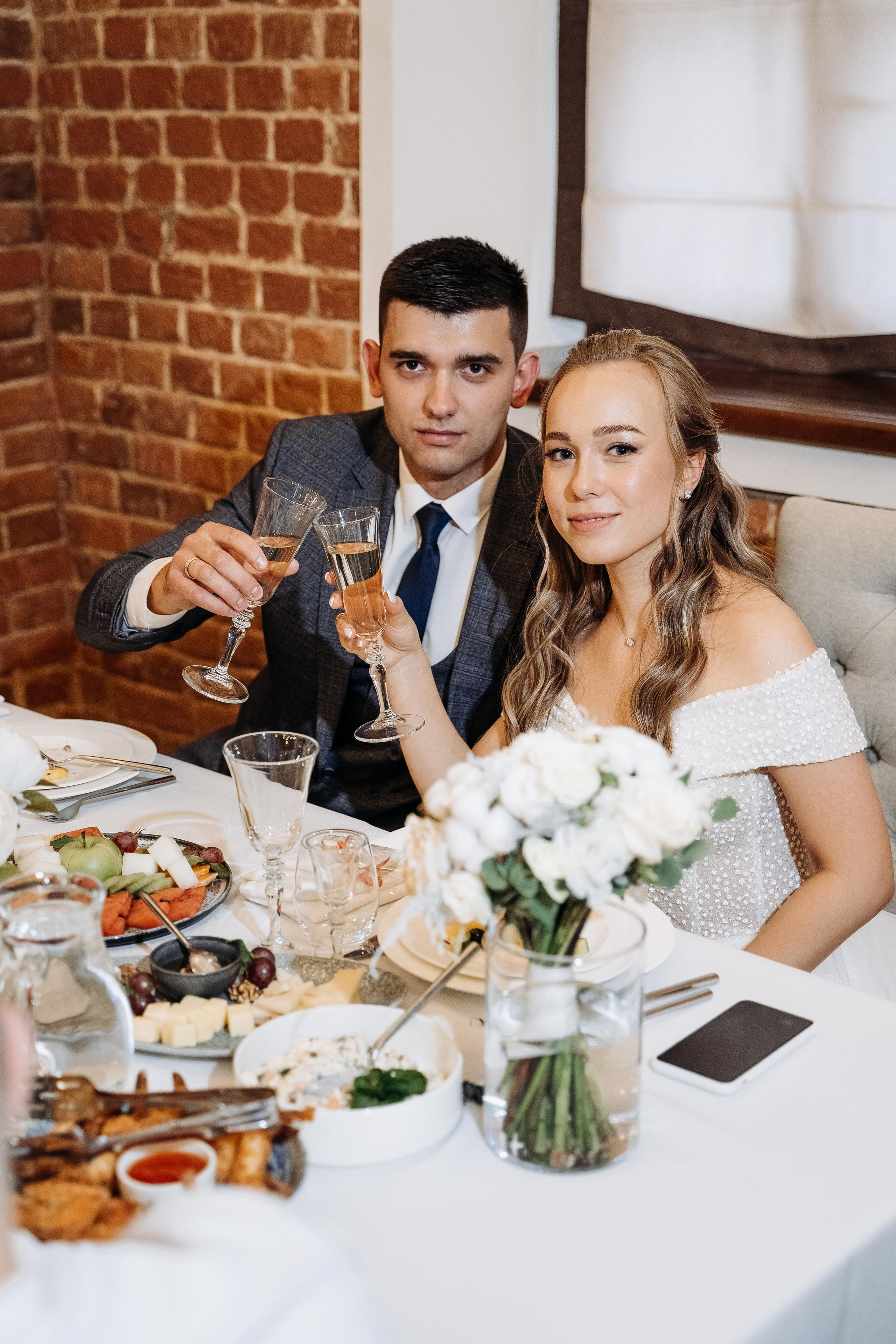 Индивидуальный и семейный фотограф в Москве и городе Видное. Свадебный фотограф в Москве. Свадебный фотограф в Московской области. Свадебная фотосессия 2023. Заказать свадебную фотосессию. Фотограф недорого. Красивые свадебные фотографии. Душевный фотограф. Фотограф Видное. Фотограф Домодедово. Фотограф Бутово. Фотограф Москва. Фотограф Царицыно. Свадебная фотосессия в Царицыно. Семейная фотосессия. Контент-фотосессия в Москве. Контент-фотограф. Визуал для эксперта. 