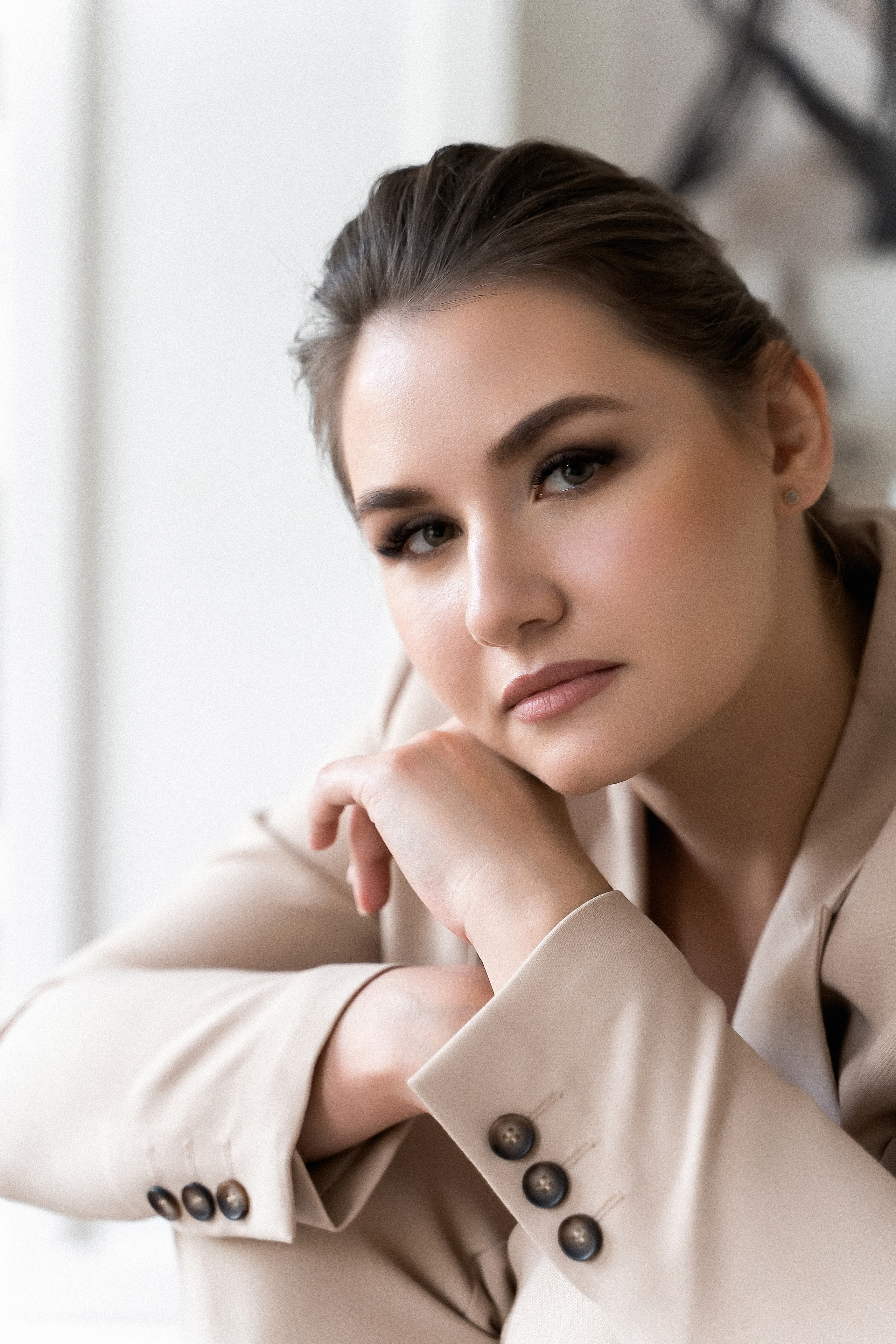 Женский фотограф в Москве и Московской области. Женская фотосессия. Женственные фотографии. Фотографии красивых женщин. Красивая стильная женская фотосессия. Контент-фотосессия. Визуал для блога.