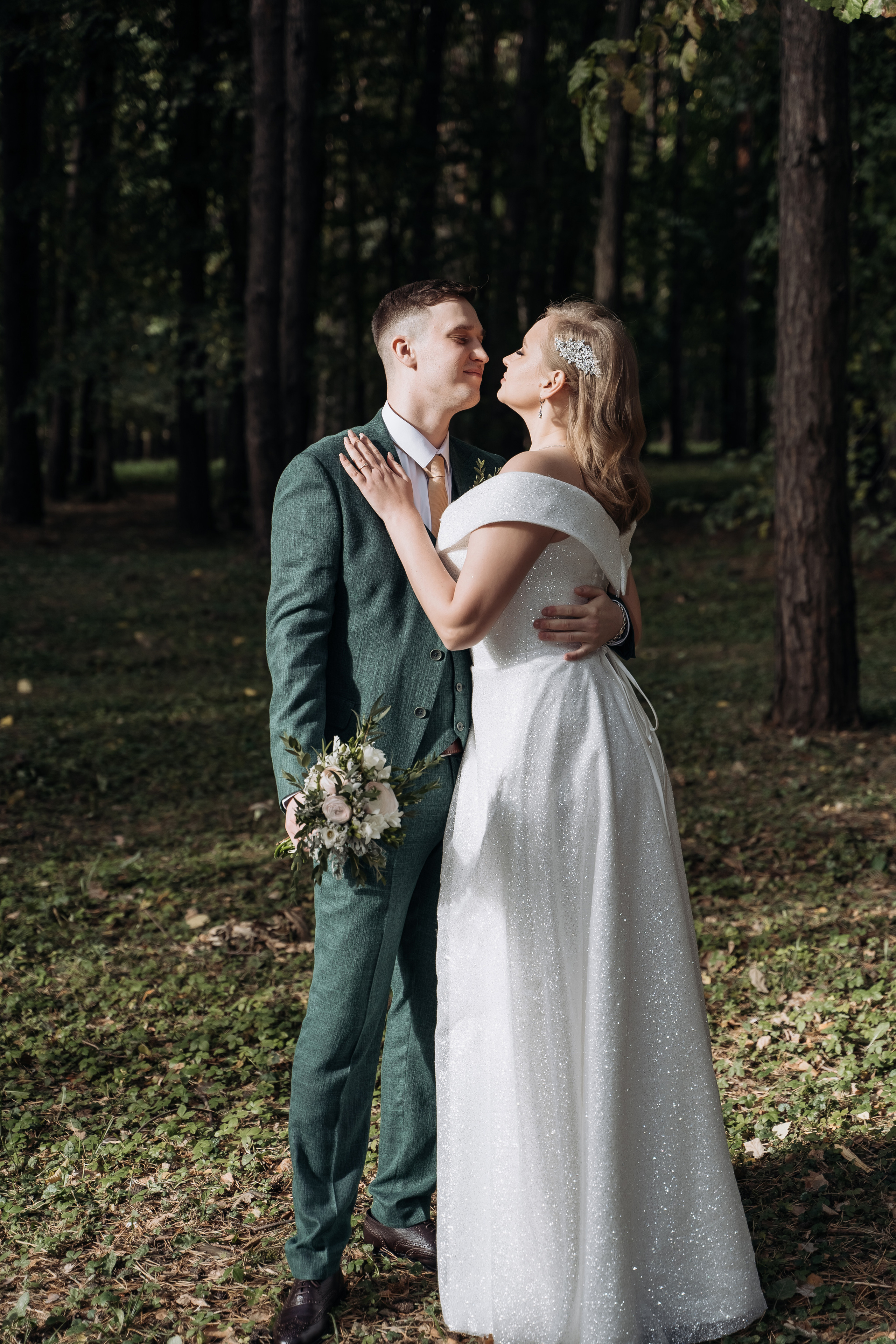 Индивидуальный и семейный фотограф в Москве и городе Видное. Свадебный фотограф в Москве. Свадебный фотограф в Московской области. Свадебная фотосессия 2023. Заказать свадебную фотосессию. Фотограф недорого. Красивые свадебные фотографии. Душевный фотограф. Фотограф Видное. Фотограф Домодедово. Фотограф Бутово. Фотограф Москва. Фотограф Царицыно. Свадебная фотосессия в Царицыно. Семейная фотосессия. Контент-фотосессия в Москве. Контент-фотограф. Визуал для эксперта. 