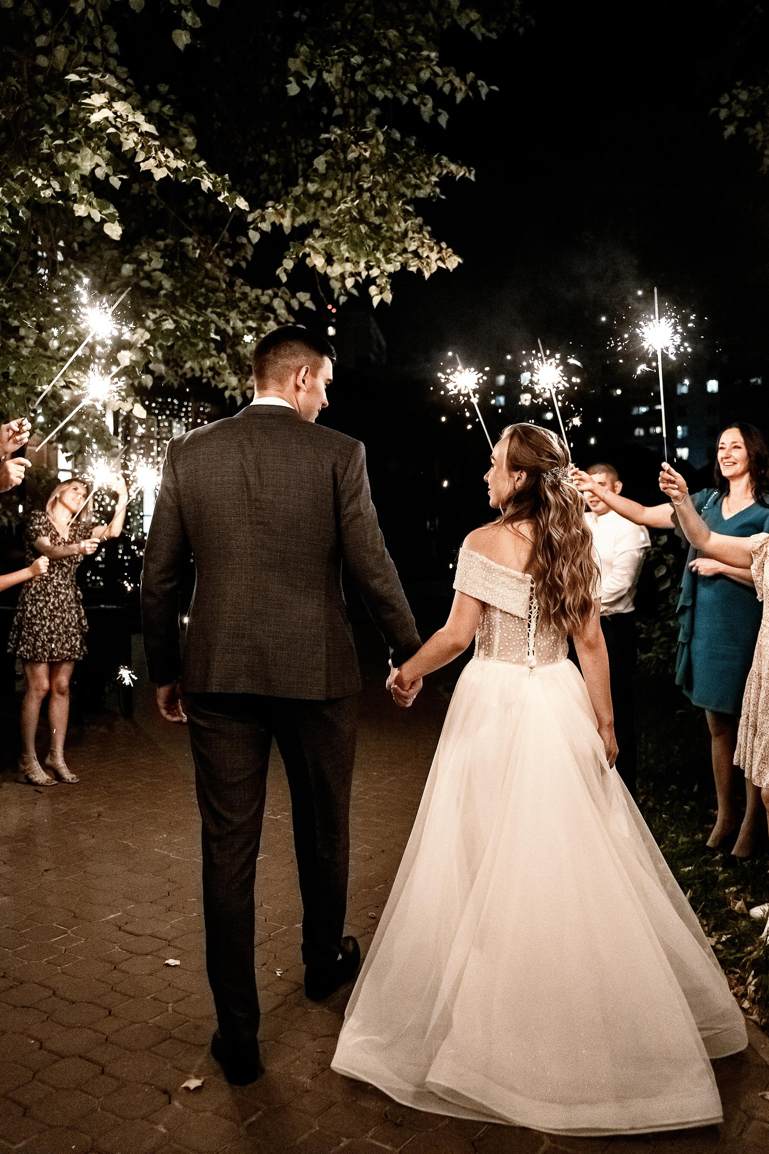 Индивидуальный и семейный фотограф в Москве и городе Видное. Свадебный фотограф в Москве. Свадебный фотограф в Московской области. Свадебная фотосессия 2023. Заказать свадебную фотосессию. Фотограф недорого. Красивые свадебные фотографии. Душевный фотограф. Фотограф Видное. Фотограф Домодедово. Фотограф Бутово. Фотограф Москва. Фотограф Царицыно. Свадебная фотосессия в Царицыно. Семейная фотосессия. Контент-фотосессия в Москве. Контент-фотограф. Визуал для эксперта. 