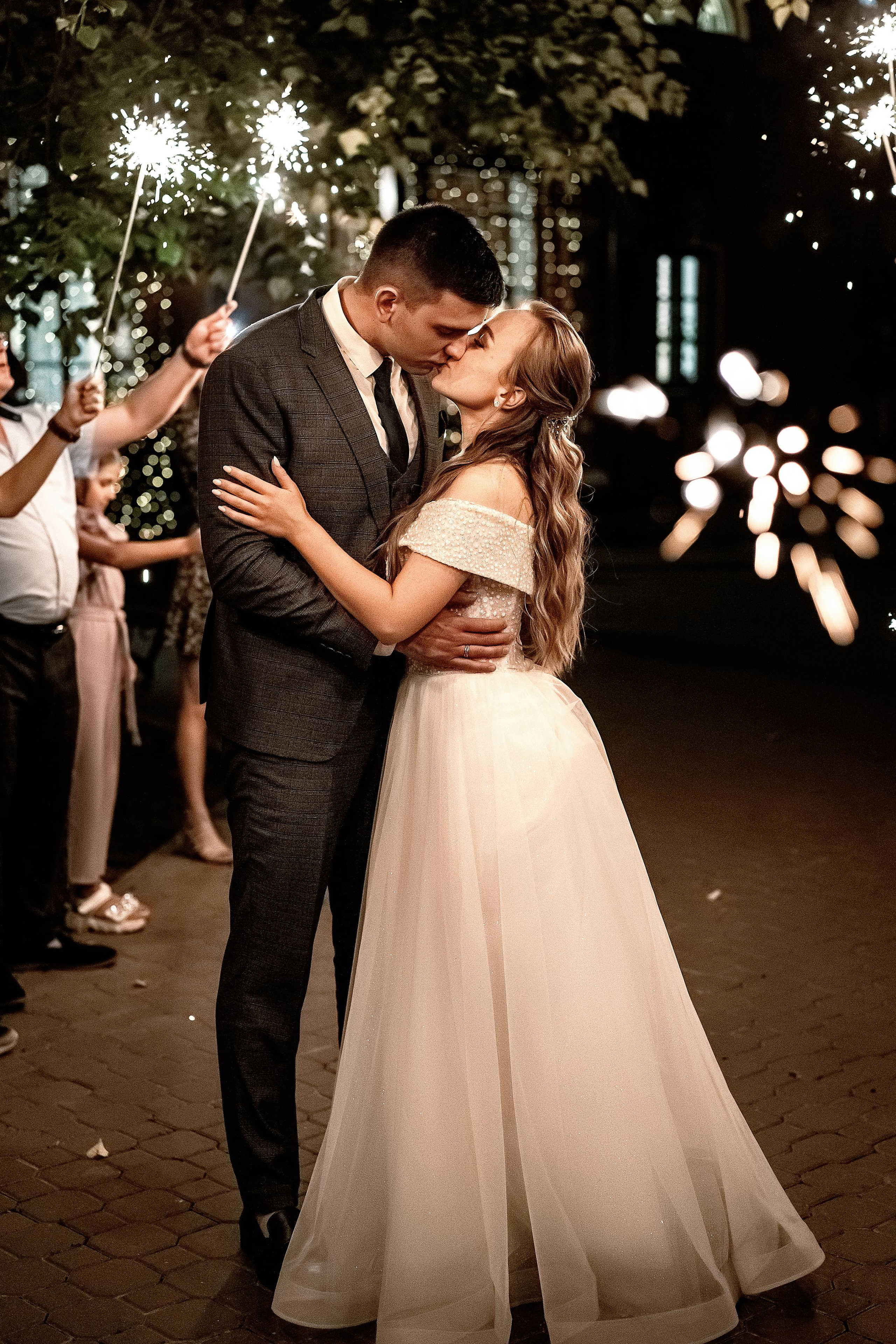 Индивидуальный и семейный фотограф в Москве и городе Видное. Свадебный фотограф в Москве. Свадебный фотограф в Московской области. Свадебная фотосессия 2023. Заказать свадебную фотосессию. Фотограф недорого. Красивые свадебные фотографии. Душевный фотограф. Фотограф Видное. Фотограф Домодедово. Фотограф Бутово. Фотограф Москва. Фотограф Царицыно. Свадебная фотосессия в Царицыно. Семейная фотосессия. Контент-фотосессия в Москве. Контент-фотограф. Визуал для эксперта. 