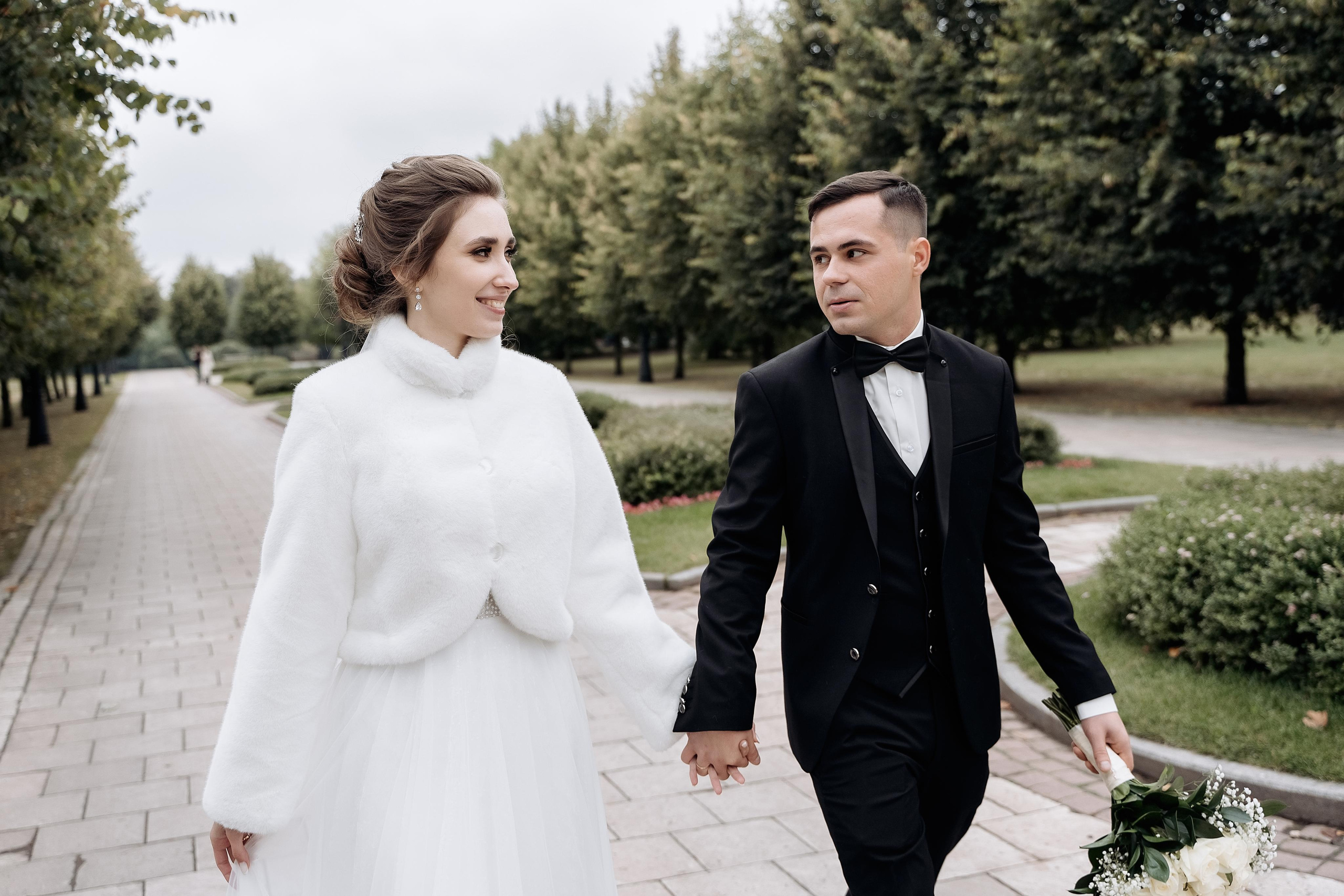 Индивидуальный и семейный фотограф в Москве и городе Видное. Свадебный фотограф в Москве. Свадебный фотограф в Московской области. Свадебная фотосессия 2023. Заказать свадебную фотосессию. Фотограф недорого. Красивые свадебные фотографии. Душевный фотограф. Фотограф Видное. Фотограф Домодедово. Фотограф Бутово. Фотограф Москва. Фотограф Царицыно. Свадебная фотосессия в Царицыно. Семейная фотосессия. Контент-фотосессия в Москве. Контент-фотограф. Визуал для эксперта. 