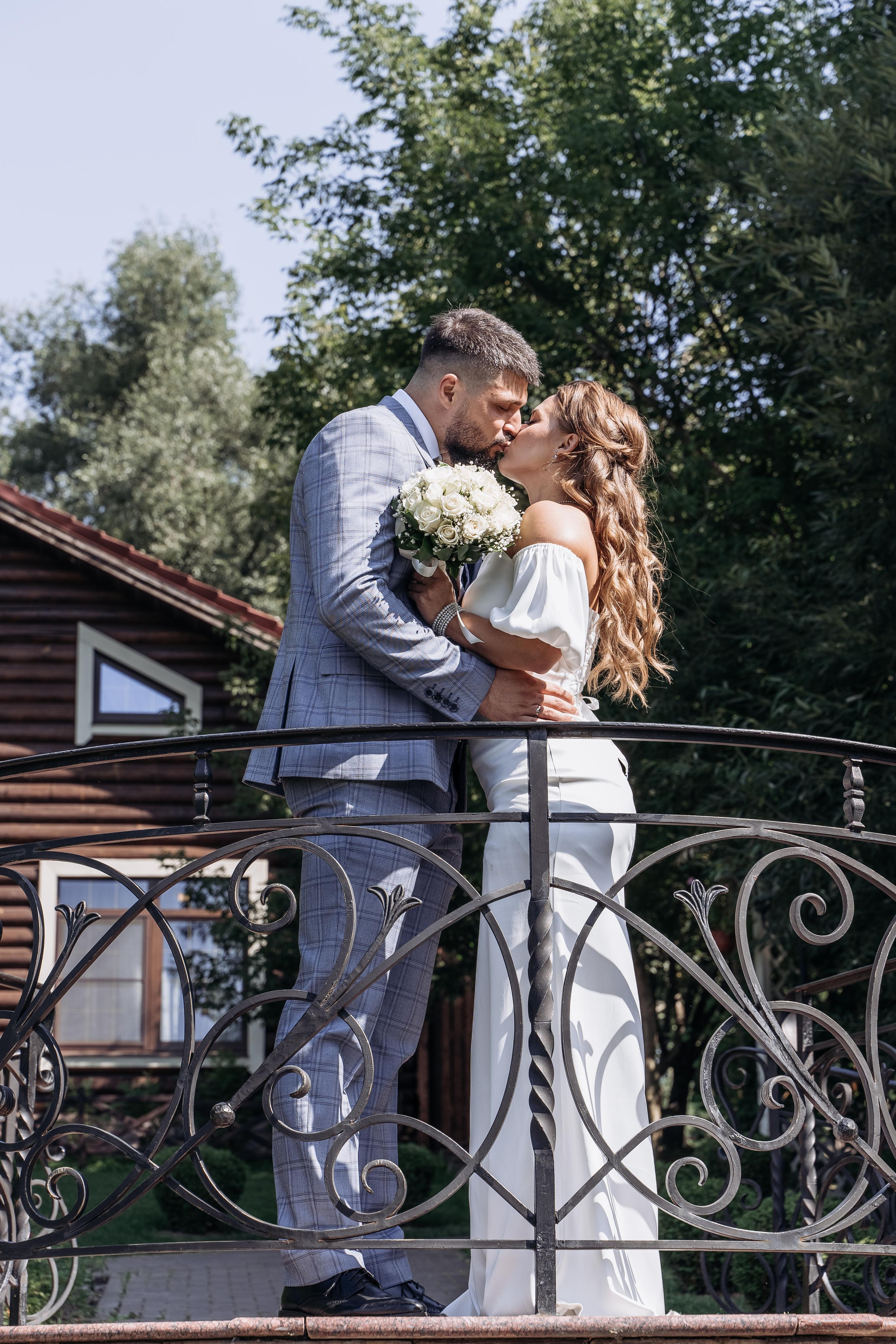 Индивидуальный и семейный фотограф в Москве и городе Видное. Свадебный фотограф в Москве. Свадебный фотограф в Московской области. Свадебная фотосессия 2023. Заказать свадебную фотосессию. Фотограф недорого. Красивые свадебные фотографии. Душевный фотограф. Фотограф Видное. Фотограф Домодедово. Фотограф Бутово. Фотограф Москва. Фотограф Царицыно. Свадебная фотосессия в Царицыно. Семейная фотосессия. Контент-фотосессия в Москве. Контент-фотограф. Визуал для эксперта. 