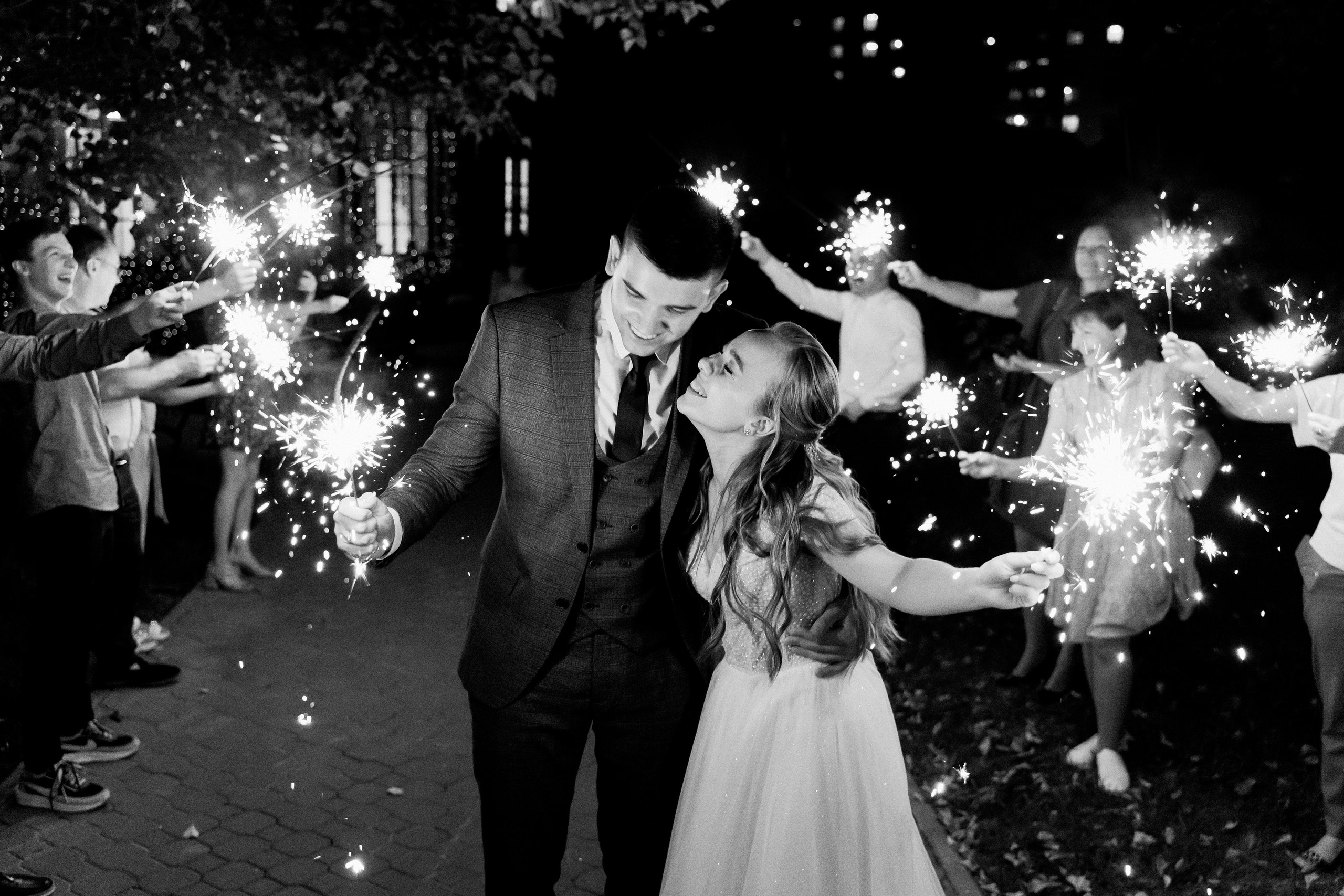 Индивидуальный и семейный фотограф в Москве и городе Видное. Свадебный фотограф в Москве. Свадебный фотограф в Московской области. Свадебная фотосессия 2023. Заказать свадебную фотосессию. Фотограф недорого. Красивые свадебные фотографии. Душевный фотограф. Фотограф Видное. Фотограф Домодедово. Фотограф Бутово. Фотограф Москва. Фотограф Царицыно. Свадебная фотосессия в Царицыно. Семейная фотосессия. Контент-фотосессия в Москве. Контент-фотограф. Визуал для эксперта. 