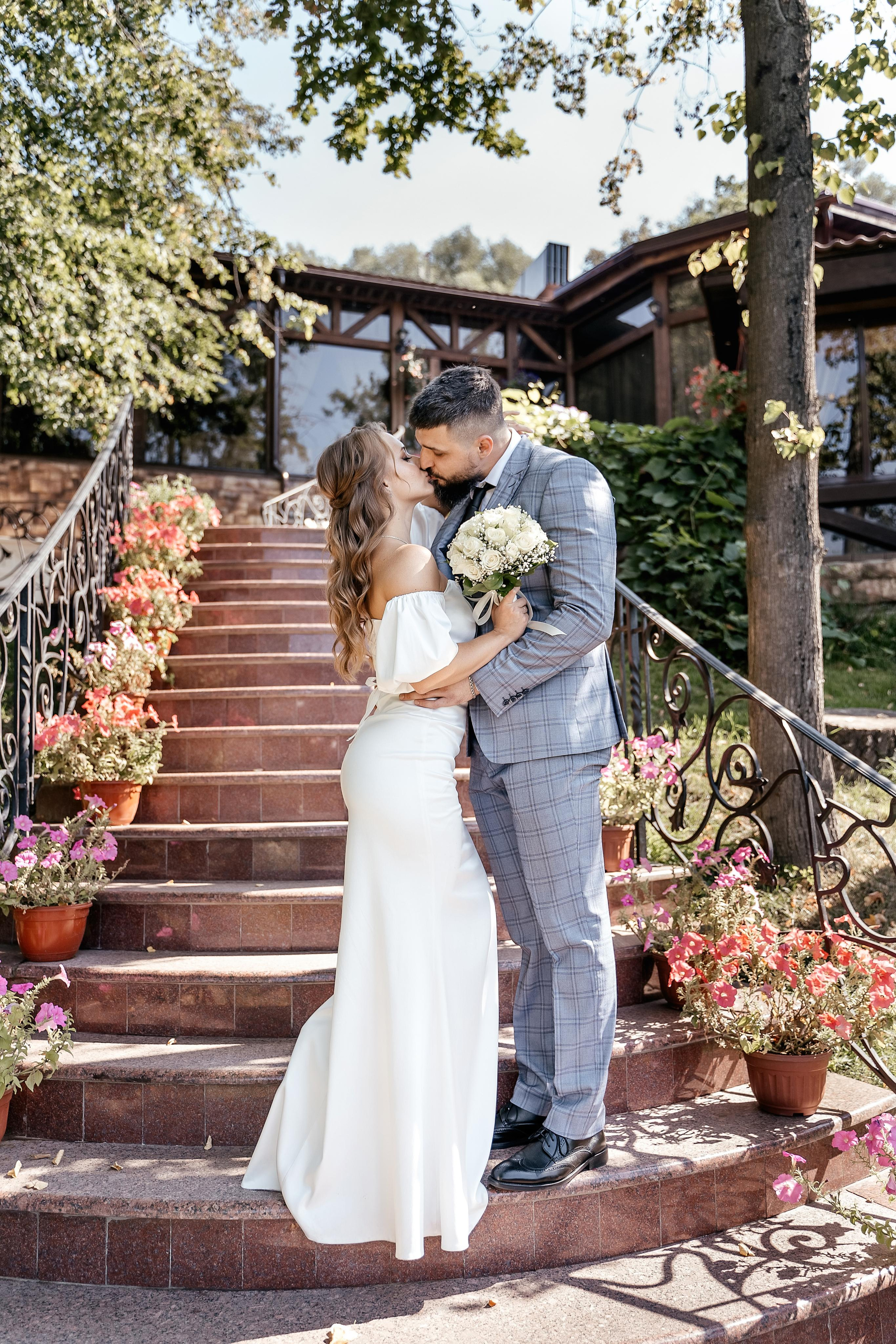 Индивидуальный и семейный фотограф в Москве и городе Видное. Свадебный фотограф в Москве. Свадебный фотограф в Московской области. Свадебная фотосессия 2023. Заказать свадебную фотосессию. Фотограф недорого. Красивые свадебные фотографии. Душевный фотограф. Фотограф Видное. Фотограф Домодедово. Фотограф Бутово. Фотограф Москва. Фотограф Царицыно. Свадебная фотосессия в Царицыно. Семейная фотосессия. Контент-фотосессия в Москве. Контент-фотограф. Визуал для эксперта. 
