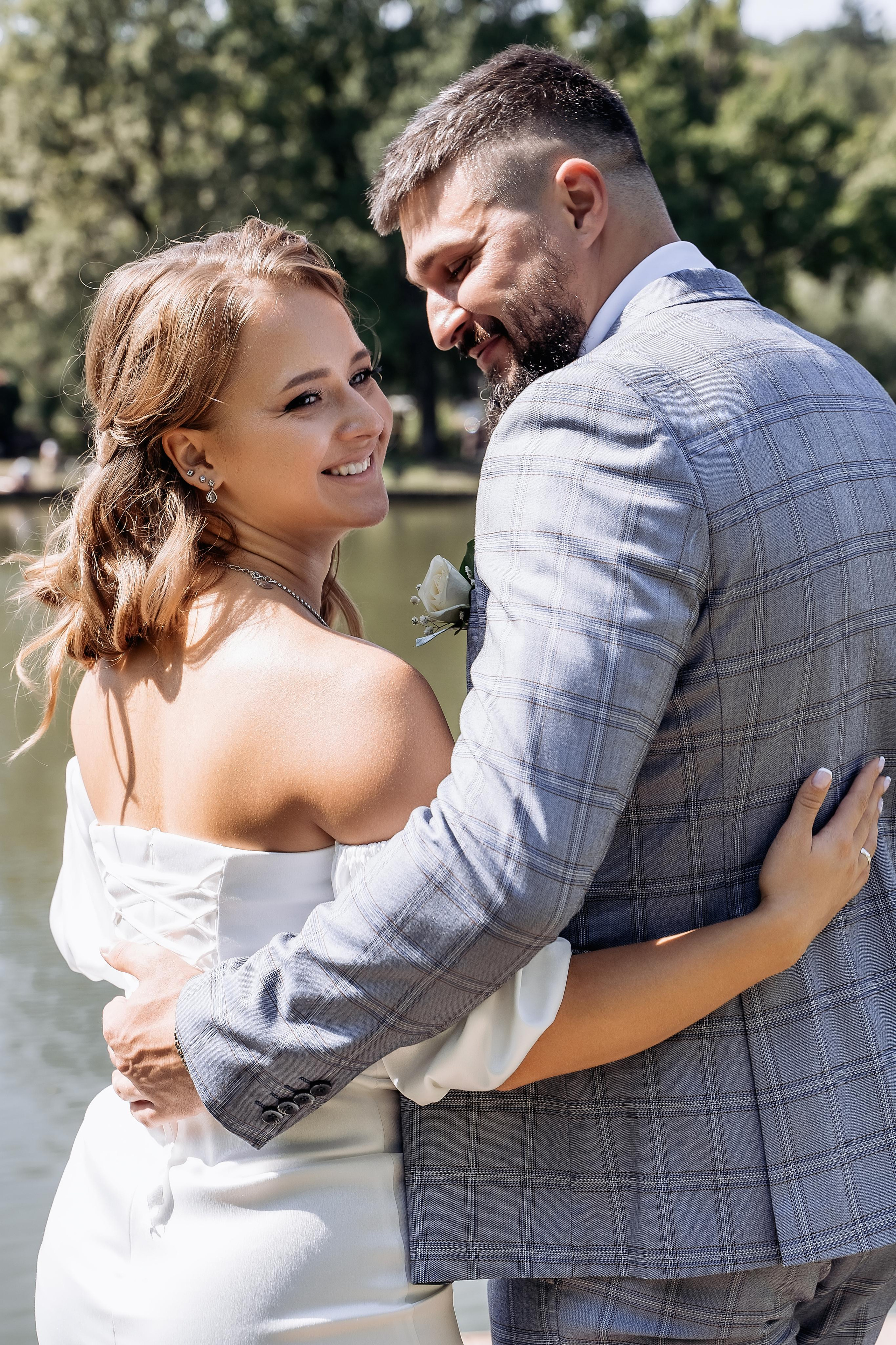 Индивидуальный и семейный фотограф в Москве и городе Видное. Свадебный фотограф в Москве. Свадебный фотограф в Московской области. Свадебная фотосессия 2023. Заказать свадебную фотосессию. Фотограф недорого. Красивые свадебные фотографии. Душевный фотограф. Фотограф Видное. Фотограф Домодедово. Фотограф Бутово. Фотограф Москва. Фотограф Царицыно. Свадебная фотосессия в Царицыно. Семейная фотосессия. Контент-фотосессия в Москве. Контент-фотограф. Визуал для эксперта. 
