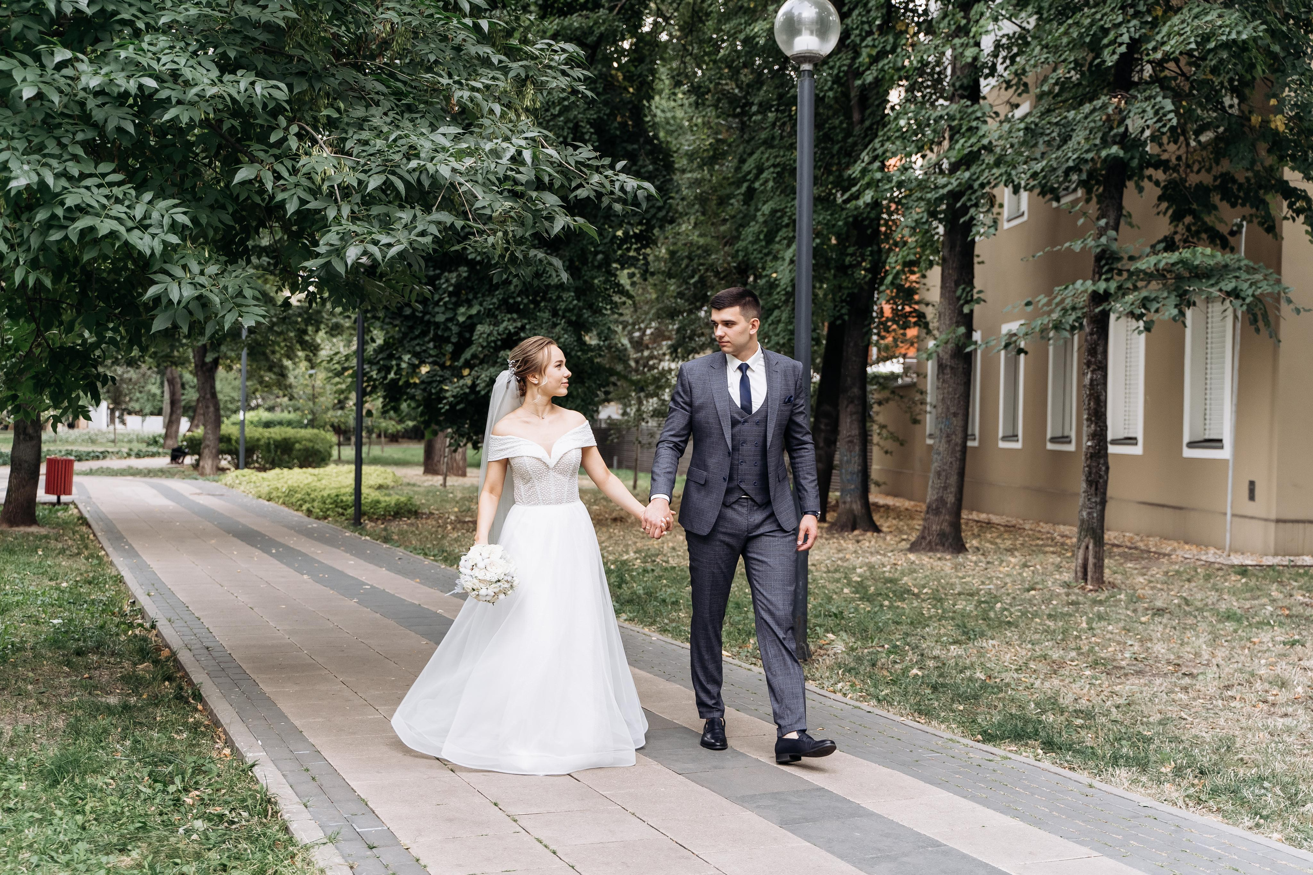 Индивидуальный и семейный фотограф в Москве и городе Видное. Свадебный фотограф в Москве. Свадебный фотограф в Московской области. Свадебная фотосессия 2023. Заказать свадебную фотосессию. Фотограф недорого. Красивые свадебные фотографии. Душевный фотограф. Фотограф Видное. Фотограф Домодедово. Фотограф Бутово. Фотограф Москва. Фотограф Царицыно. Свадебная фотосессия в Царицыно. Семейная фотосессия. Контент-фотосессия в Москве. Контент-фотограф. Визуал для эксперта. 