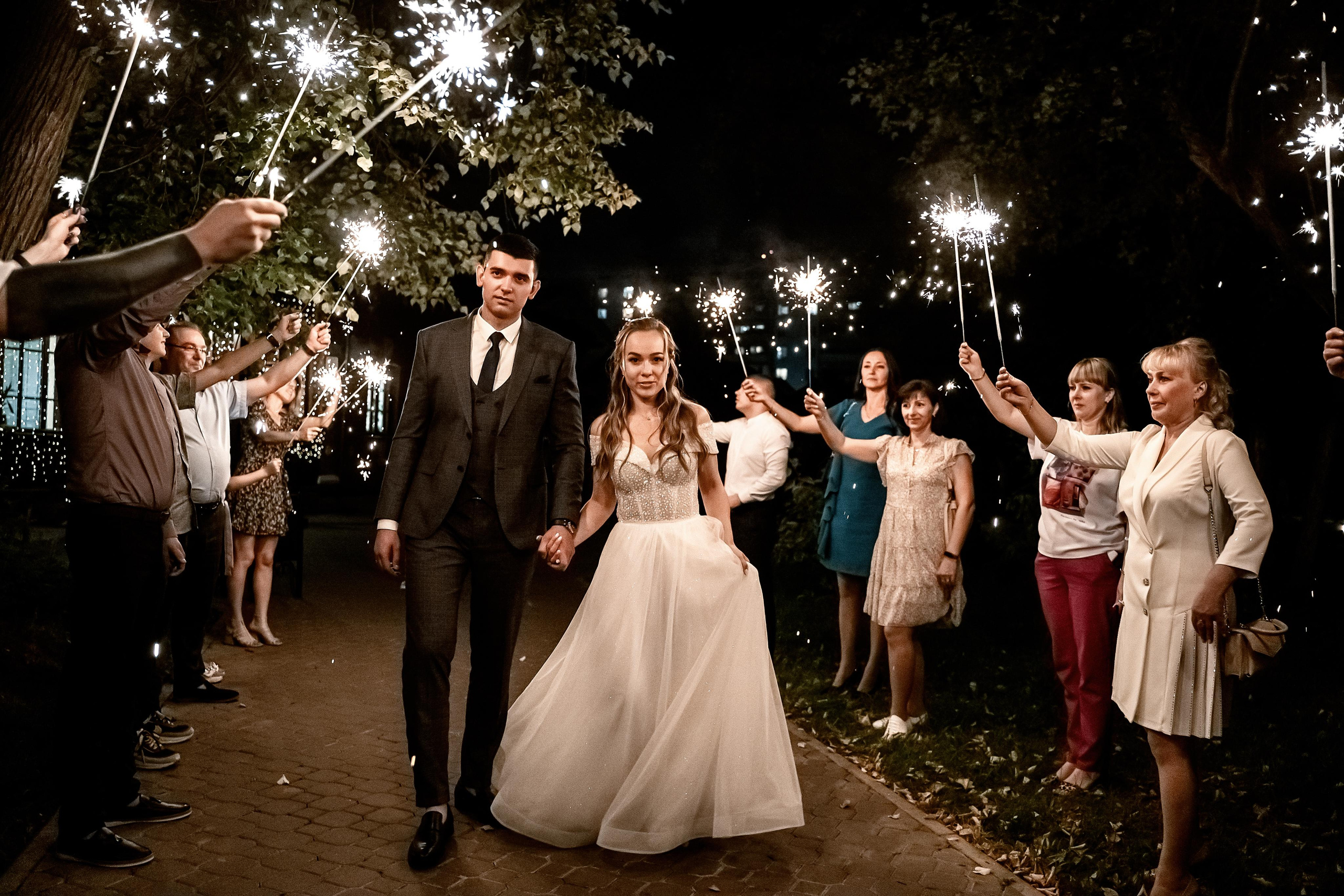 Индивидуальный и семейный фотограф в Москве и городе Видное. Свадебный фотограф в Москве. Свадебный фотограф в Московской области. Свадебная фотосессия 2023. Заказать свадебную фотосессию. Фотограф недорого. Красивые свадебные фотографии. Душевный фотограф. Фотограф Видное. Фотограф Домодедово. Фотограф Бутово. Фотограф Москва. Фотограф Царицыно. Свадебная фотосессия в Царицыно. Семейная фотосессия. Контент-фотосессия в Москве. Контент-фотограф. Визуал для эксперта. 