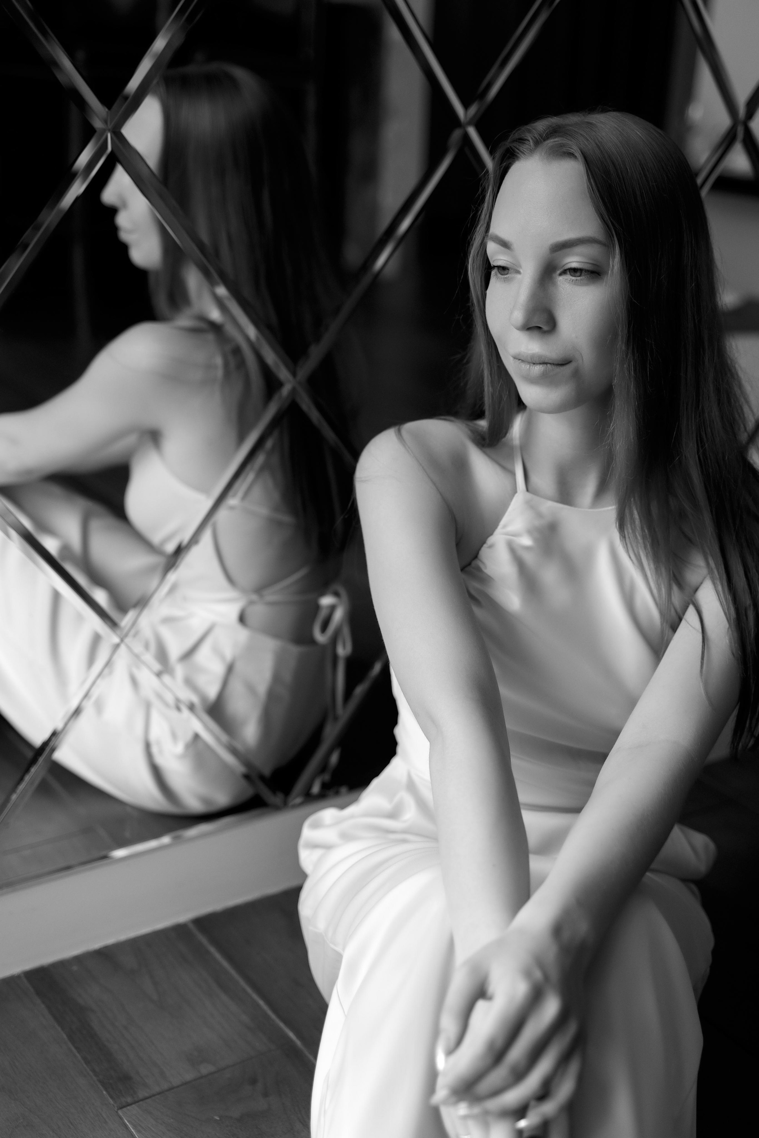 Женский фотограф в Москве и Московской области. Женская фотосессия. Женственные фотографии. Фотографии красивых женщин. Красивая стильная женская фотосессия. Контент-фотосессия. Визуал для блога.