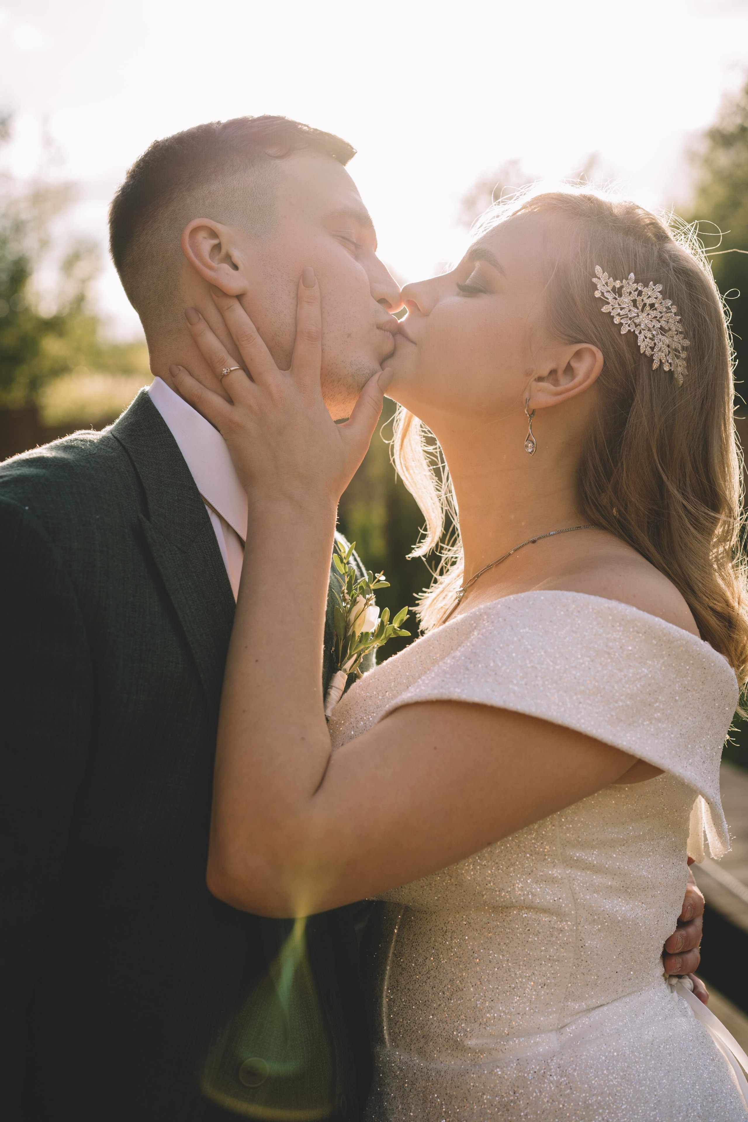 Индивидуальный и семейный фотограф в Москве и городе Видное. Свадебный фотограф в Москве. Свадебный фотограф в Московской области. Свадебная фотосессия 2023. Заказать свадебную фотосессию. Фотограф недорого. Красивые свадебные фотографии. Душевный фотограф. Фотограф Видное. Фотограф Домодедово. Фотограф Бутово. Фотограф Москва. Фотограф Царицыно. Свадебная фотосессия в Царицыно. Семейная фотосессия. Контент-фотосессия в Москве. Контент-фотограф. Визуал для эксперта. 