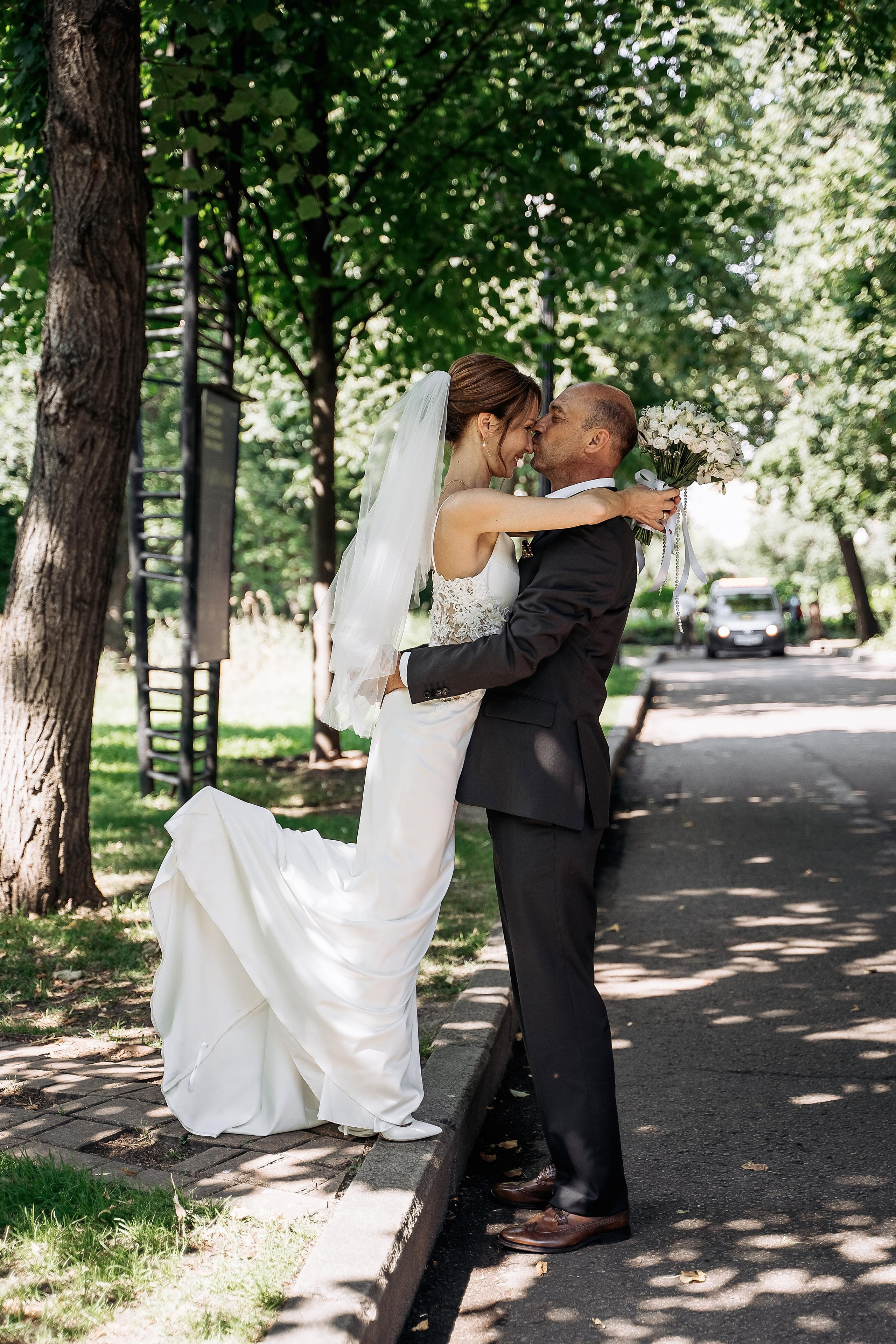 Индивидуальный и семейный фотограф в Москве и городе Видное. Свадебный фотограф в Москве. Свадебный фотограф в Московской области. Свадебная фотосессия 2023. Заказать свадебную фотосессию. Фотограф недорого. Красивые свадебные фотографии. Душевный фотограф. Фотограф Видное. Фотограф Домодедово. Фотограф Бутово. Фотограф Москва. Фотограф Царицыно. Свадебная фотосессия в Царицыно. Семейная фотосессия. Контент-фотосессия в Москве. Контент-фотограф. Визуал для эксперта. 