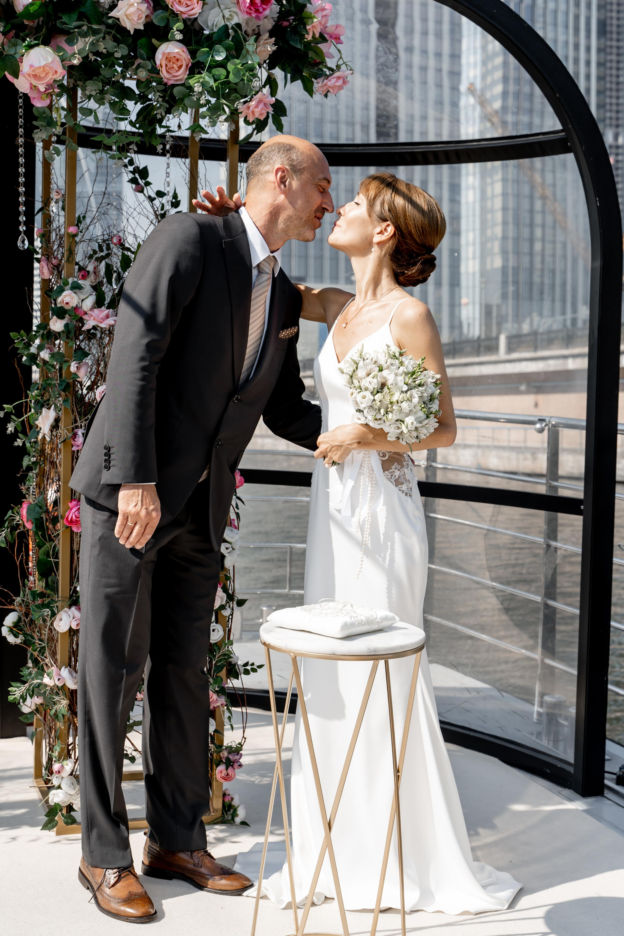 Индивидуальный и семейный фотограф в Москве и городе Видное. Свадебный фотограф в Москве. Свадебный фотограф в Московской области. Свадебная фотосессия 2023. Заказать свадебную фотосессию. Фотограф недорого. Красивые свадебные фотографии. Душевный фотограф. Фотограф Видное. Фотограф Домодедово. Фотограф Бутово. Фотограф Москва. Фотограф Царицыно. Свадебная фотосессия в Царицыно. Семейная фотосессия. Контент-фотосессия в Москве. Контент-фотограф. Визуал для эксперта. 