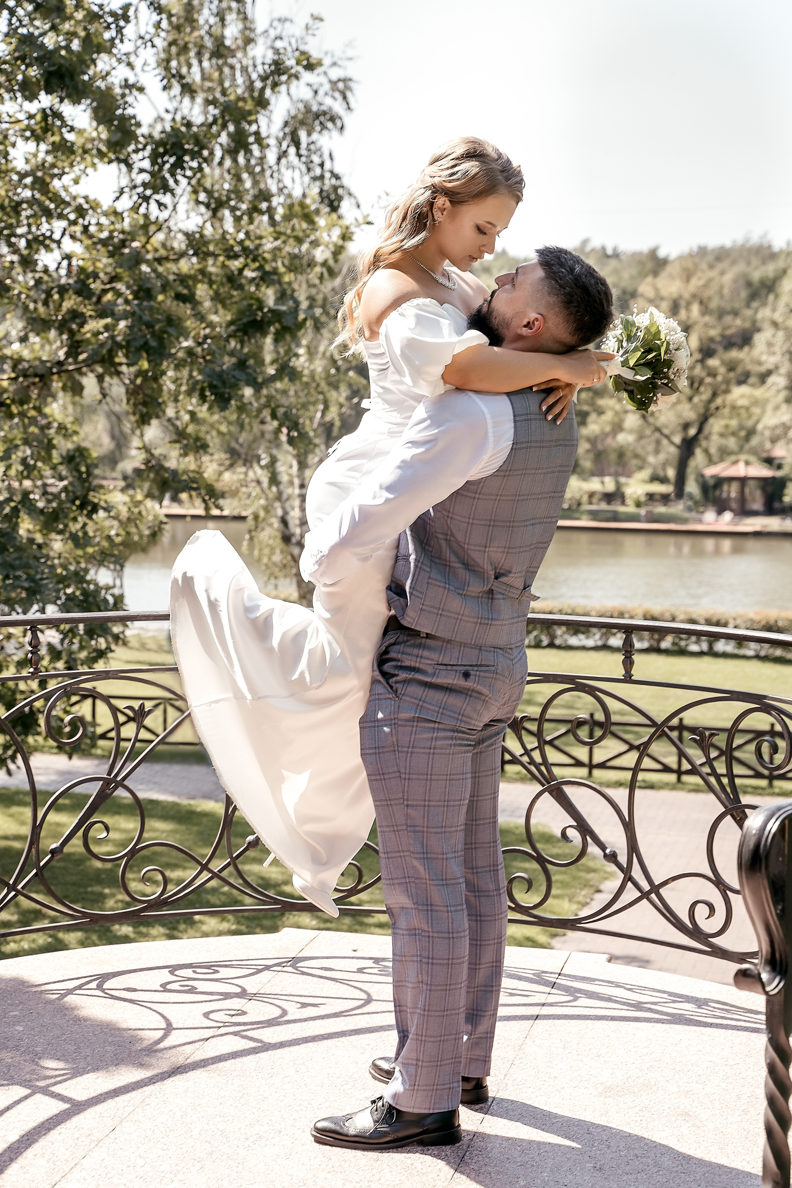 Индивидуальный и семейный фотограф в Москве и городе Видное. Свадебный фотограф в Москве. Свадебный фотограф в Московской области. Свадебная фотосессия 2023. Заказать свадебную фотосессию. Фотограф недорого. Красивые свадебные фотографии. Душевный фотограф. Фотограф Видное. Фотограф Домодедово. Фотограф Бутово. Фотограф Москва. Фотограф Царицыно. Свадебная фотосессия в Царицыно. Семейная фотосессия. Контент-фотосессия в Москве. Контент-фотограф. Визуал для эксперта. 