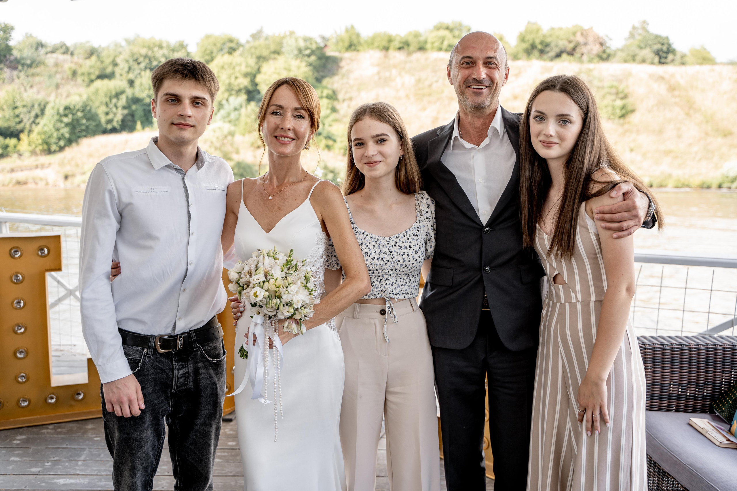Индивидуальный и семейный фотограф в Москве и городе Видное. Свадебный фотограф в Москве. Свадебный фотограф в Московской области. Свадебная фотосессия 2023. Заказать свадебную фотосессию. Фотограф недорого. Красивые свадебные фотографии. Душевный фотограф. Фотограф Видное. Фотограф Домодедово. Фотограф Бутово. Фотограф Москва. Фотограф Царицыно. Свадебная фотосессия в Царицыно. Семейная фотосессия. Контент-фотосессия в Москве. Контент-фотограф. Визуал для эксперта. 