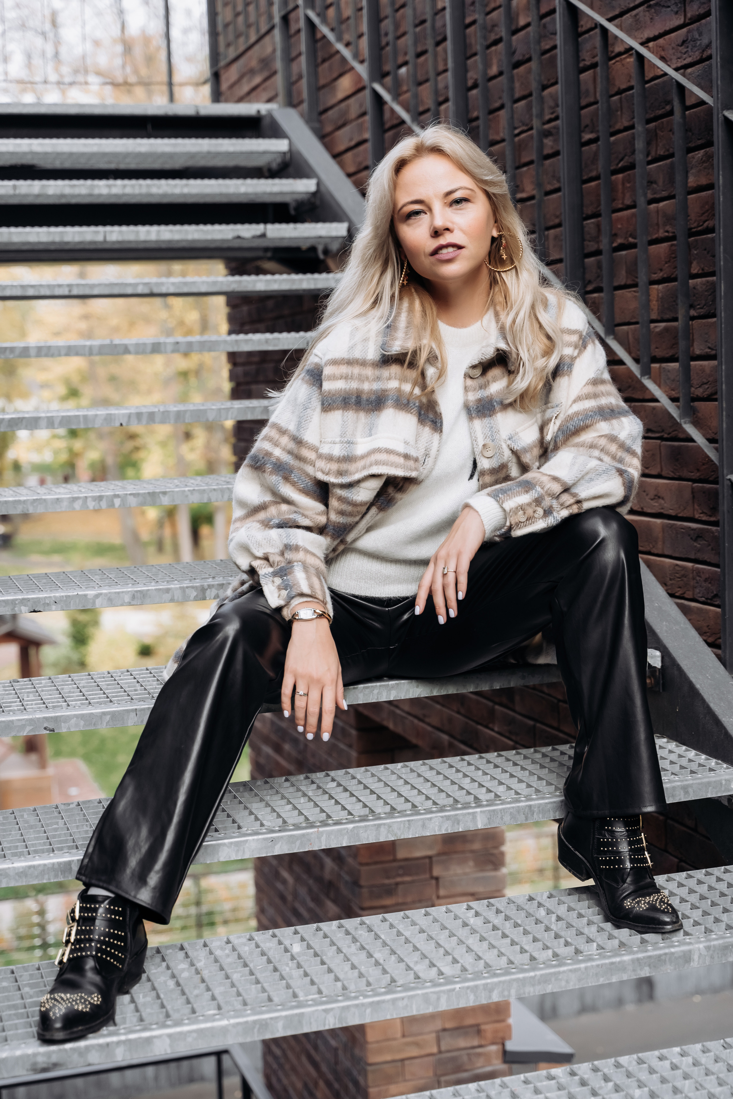 Женский фотограф в Москве и Московской области. Женская фотосессия. Женственные фотографии. Фотографии красивых женщин. Красивая стильная женская фотосессия. Контент-фотосессия. Визуал для блога.