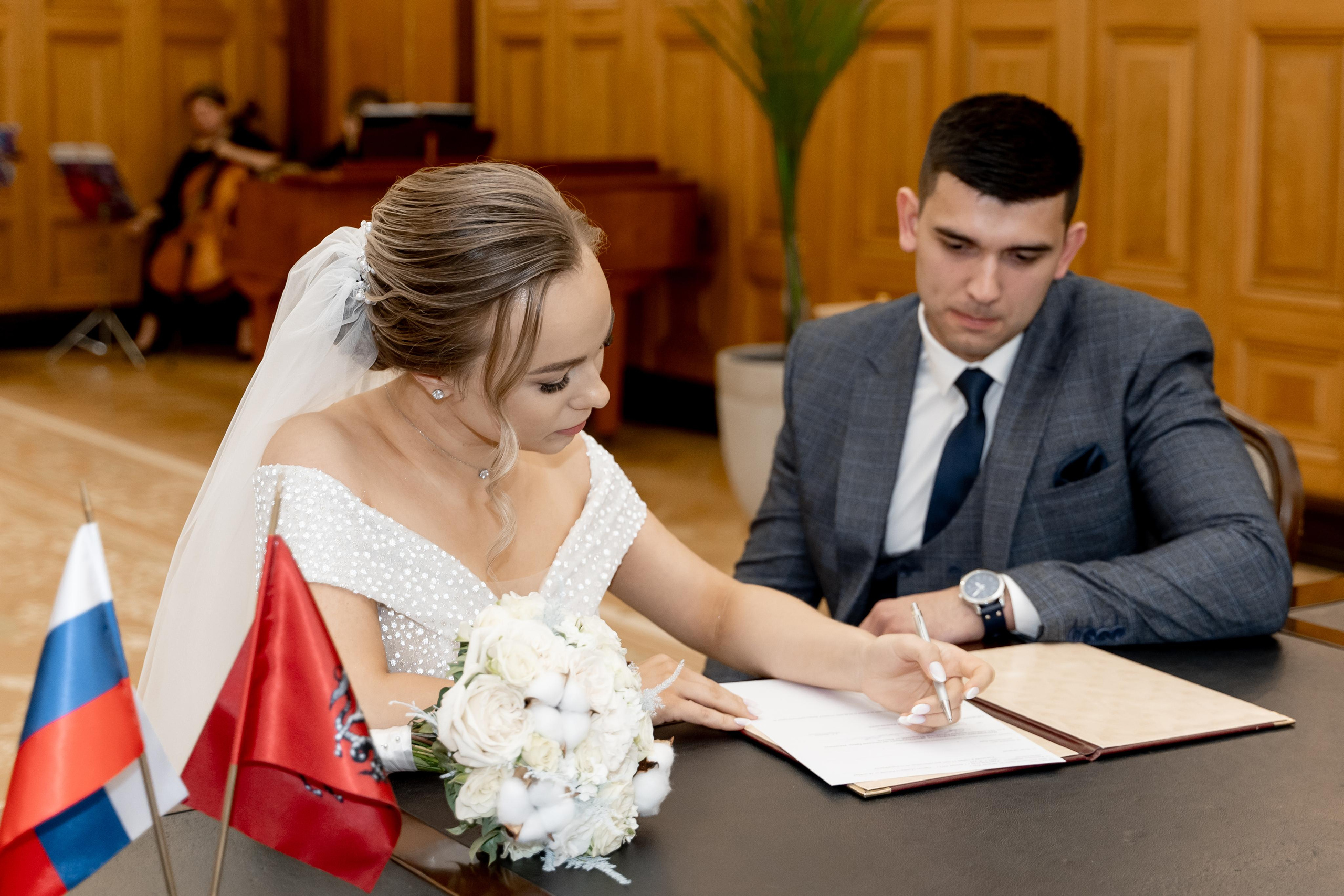Индивидуальный и семейный фотограф в Москве и городе Видное. Свадебный фотограф в Москве. Свадебный фотограф в Московской области. Свадебная фотосессия 2023. Заказать свадебную фотосессию. Фотограф недорого. Красивые свадебные фотографии. Душевный фотограф. Фотограф Видное. Фотограф Домодедово. Фотограф Бутово. Фотограф Москва. Фотограф Царицыно. Свадебная фотосессия в Царицыно. Семейная фотосессия. Контент-фотосессия в Москве. Контент-фотограф. Визуал для эксперта. 