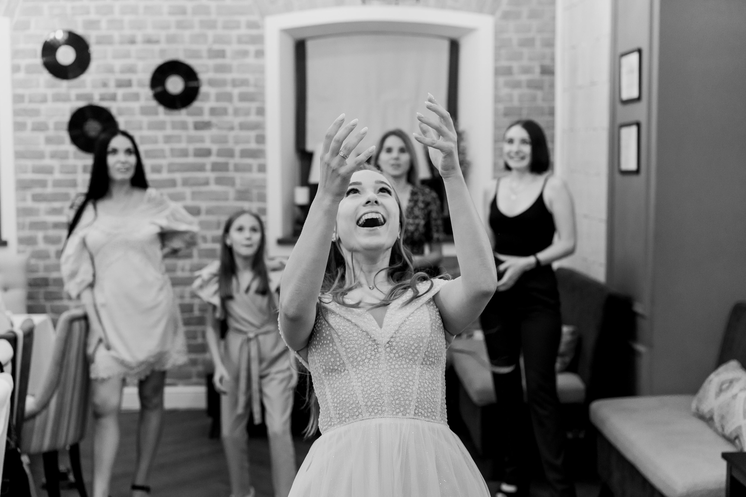 Индивидуальный и семейный фотограф в Москве и городе Видное. Свадебный фотограф в Москве. Свадебный фотограф в Московской области. Свадебная фотосессия 2023. Заказать свадебную фотосессию. Фотограф недорого. Красивые свадебные фотографии. Душевный фотограф. Фотограф Видное. Фотограф Домодедово. Фотограф Бутово. Фотограф Москва. Фотограф Царицыно. Свадебная фотосессия в Царицыно. Семейная фотосессия. Контент-фотосессия в Москве. Контент-фотограф. Визуал для эксперта. 