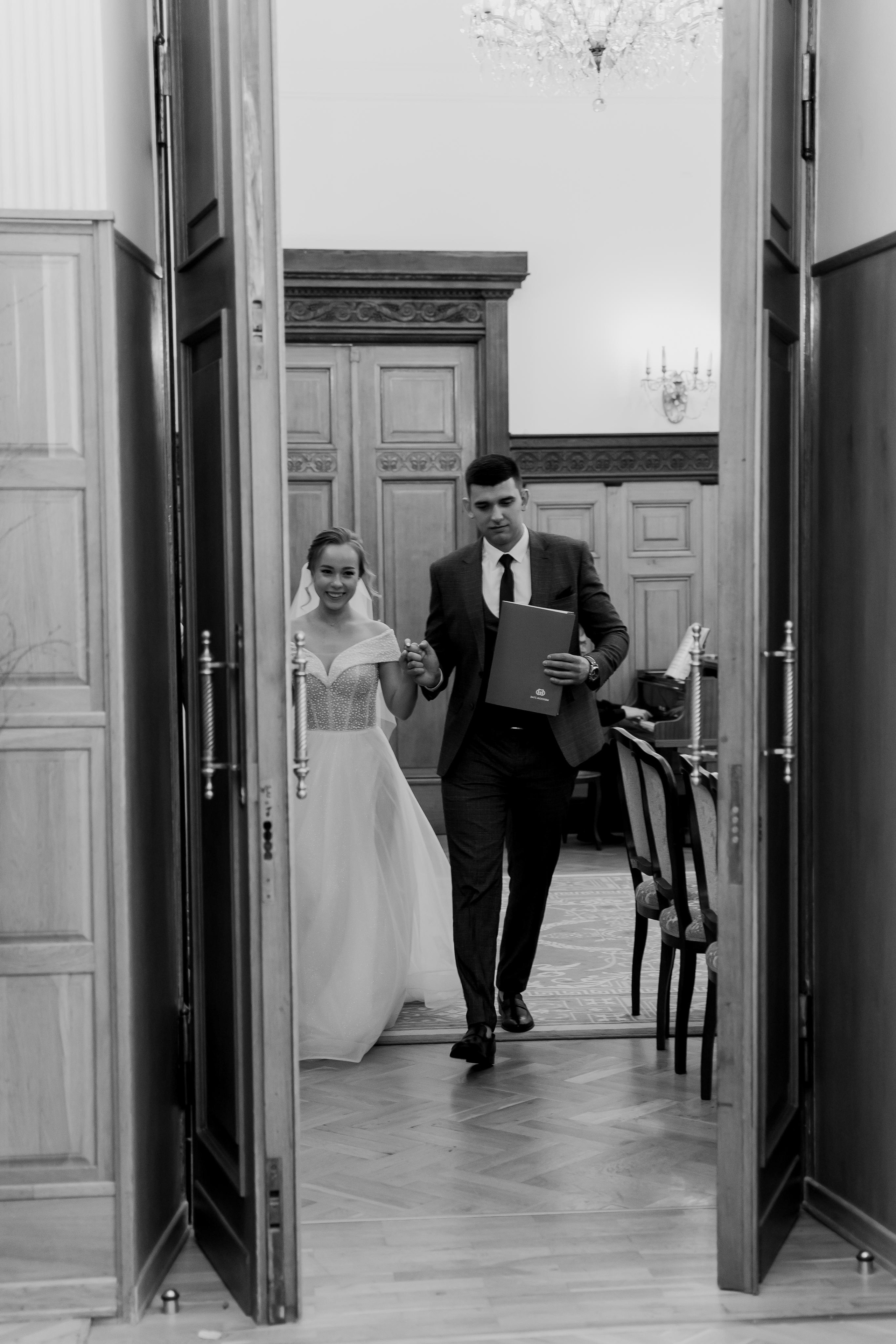 Индивидуальный и семейный фотограф в Москве и городе Видное. Свадебный фотограф в Москве. Свадебный фотограф в Московской области. Свадебная фотосессия 2023. Заказать свадебную фотосессию. Фотограф недорого. Красивые свадебные фотографии. Душевный фотограф. Фотограф Видное. Фотограф Домодедово. Фотограф Бутово. Фотограф Москва. Фотограф Царицыно. Свадебная фотосессия в Царицыно. Семейная фотосессия. Контент-фотосессия в Москве. Контент-фотограф. Визуал для эксперта. 