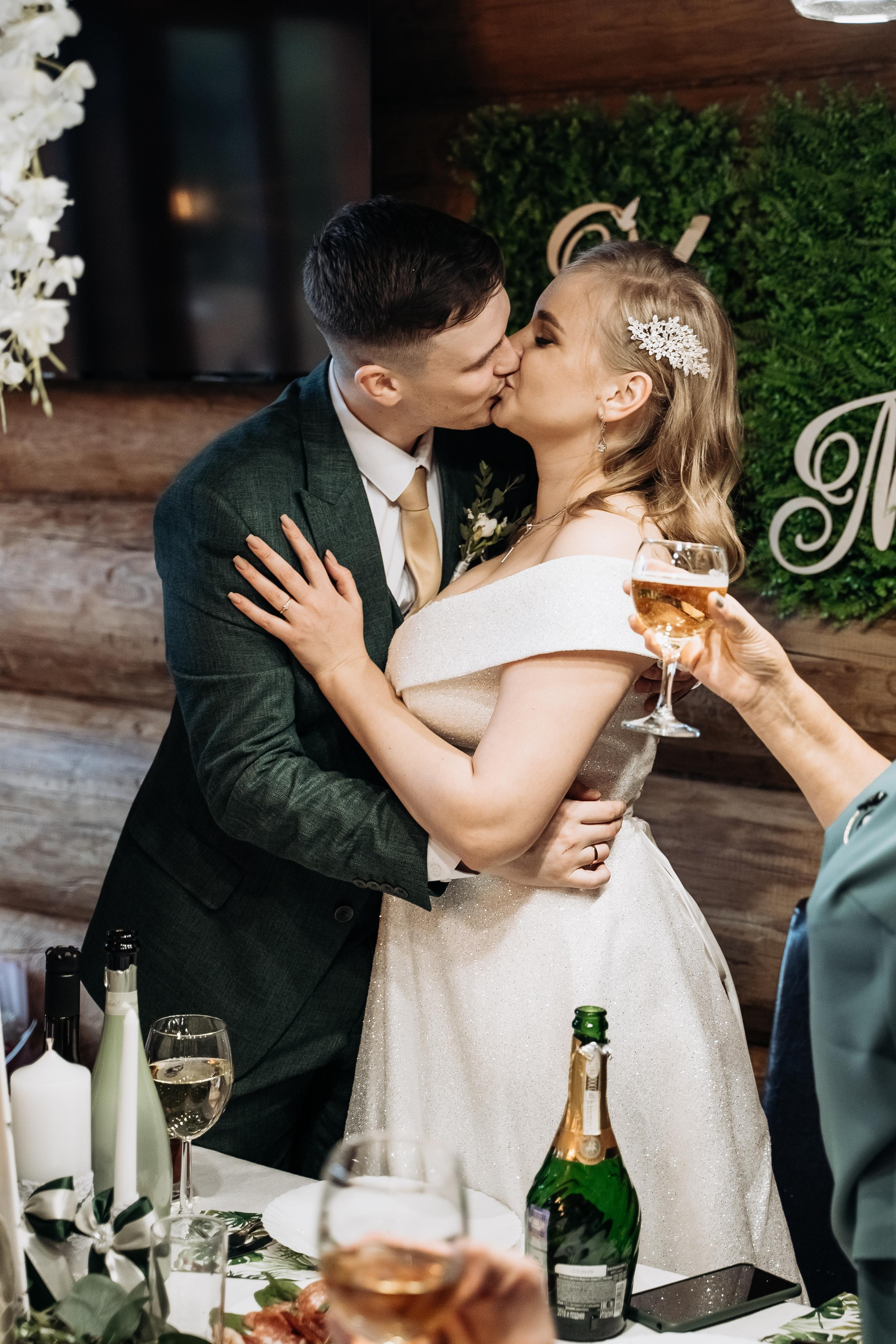 Индивидуальный и семейный фотограф в Москве и городе Видное. Свадебный фотограф в Москве. Свадебный фотограф в Московской области. Свадебная фотосессия 2023. Заказать свадебную фотосессию. Фотограф недорого. Красивые свадебные фотографии. Душевный фотограф. Фотограф Видное. Фотограф Домодедово. Фотограф Бутово. Фотограф Москва. Фотограф Царицыно. Свадебная фотосессия в Царицыно. Семейная фотосессия. Контент-фотосессия в Москве. Контент-фотограф. Визуал для эксперта. 