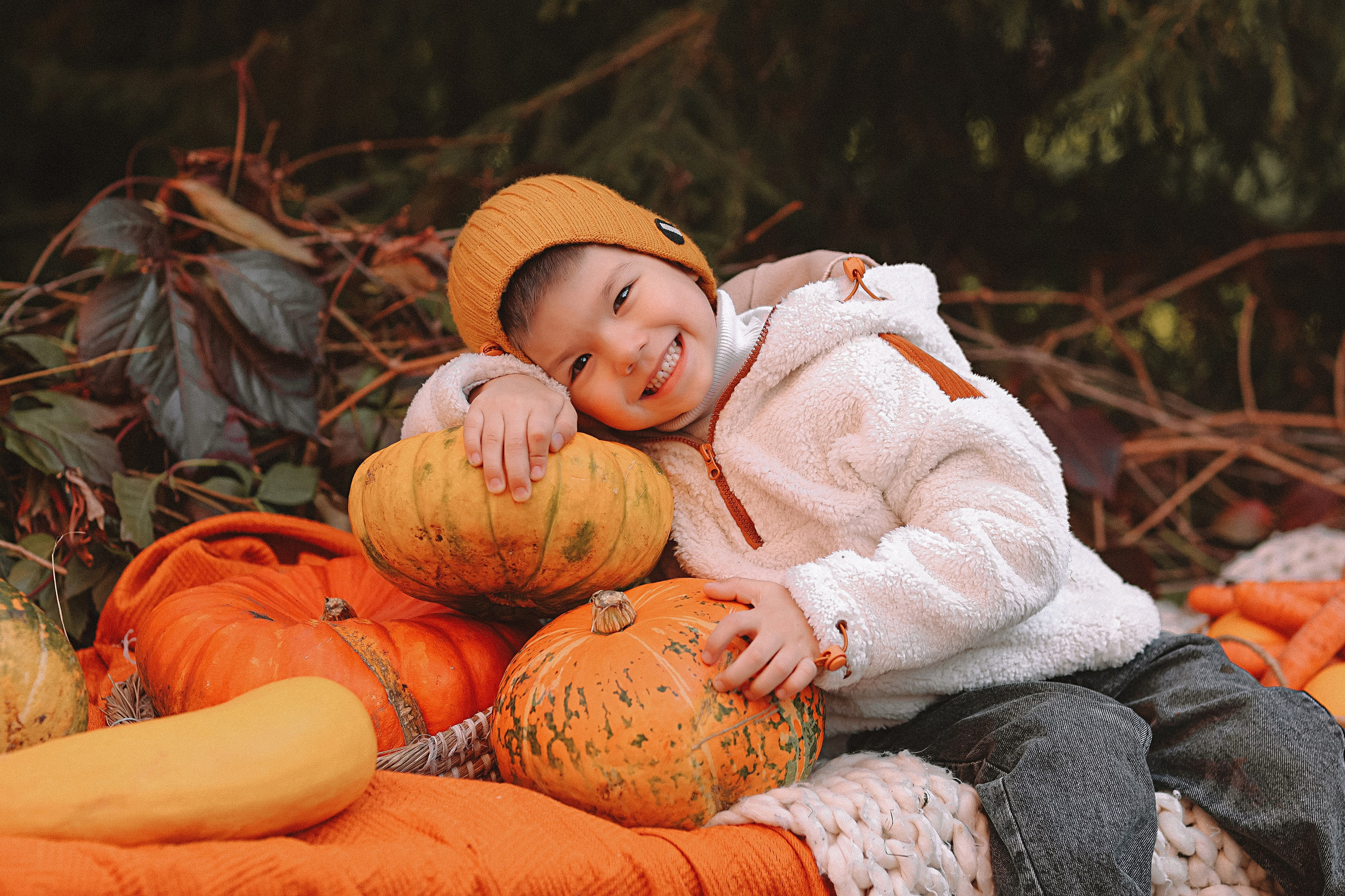 Тыквы. Семейный фотограф Тюмень, фотограф на роды Салмина Мария