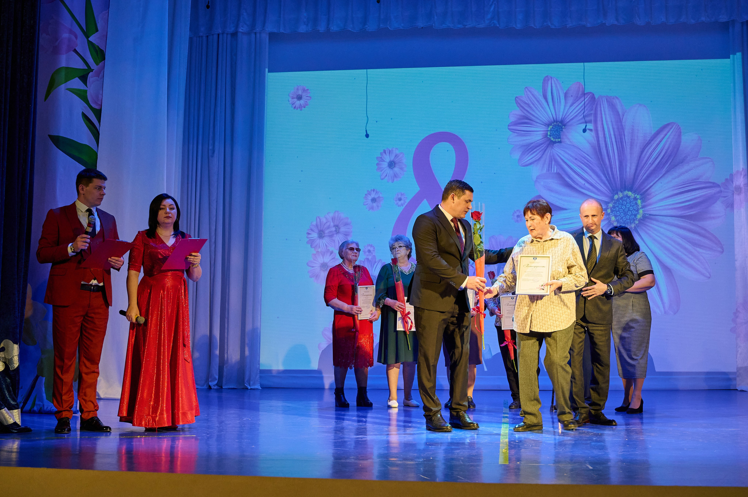 8 марта в Марьиной роще. Жизнь курорта Кабардинка в фотографиях