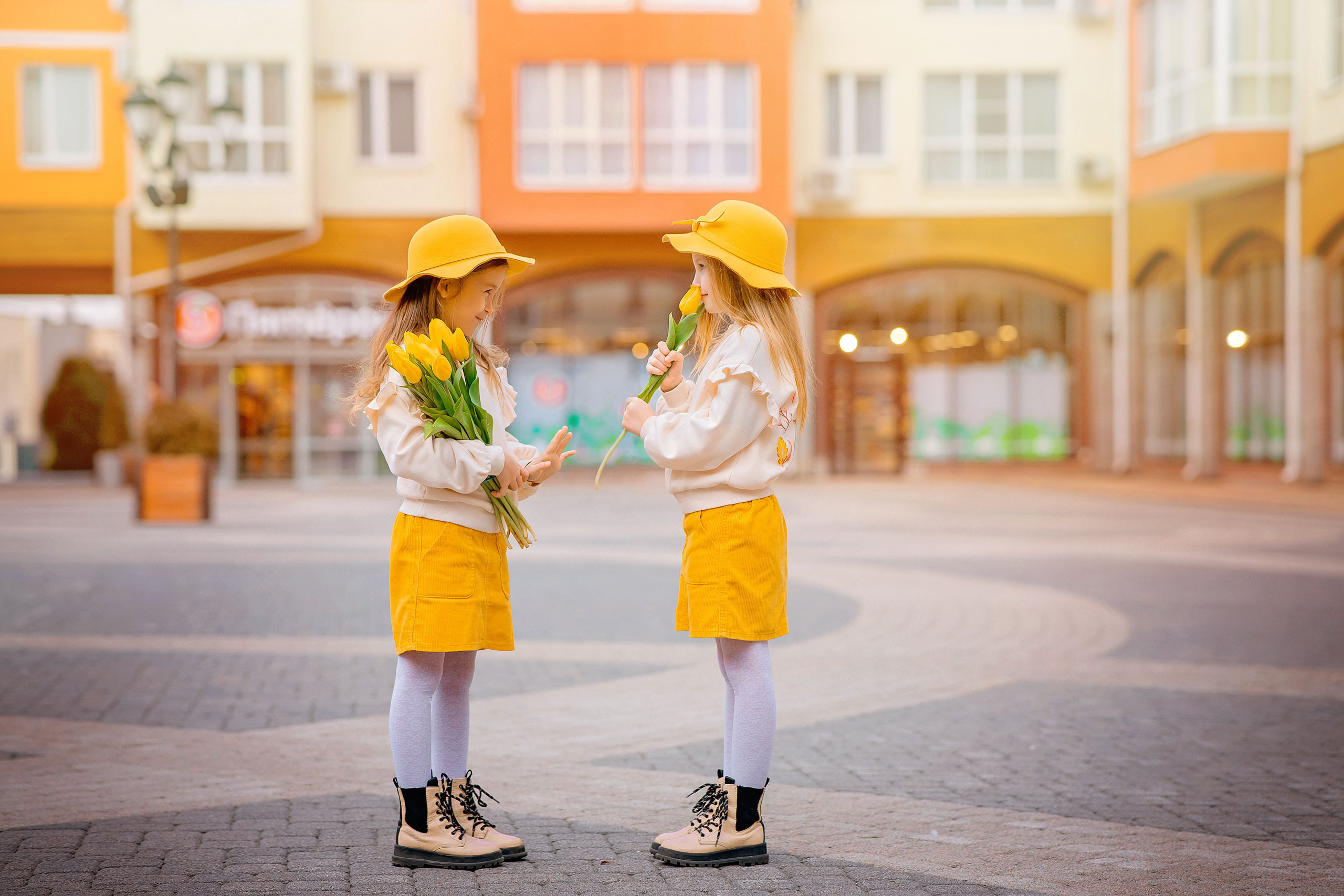 Двойняшки в Немецкой деревне. Фотограф в Египте, Хургаде, Луксоре, Сафаге. Фотограф по всему миру