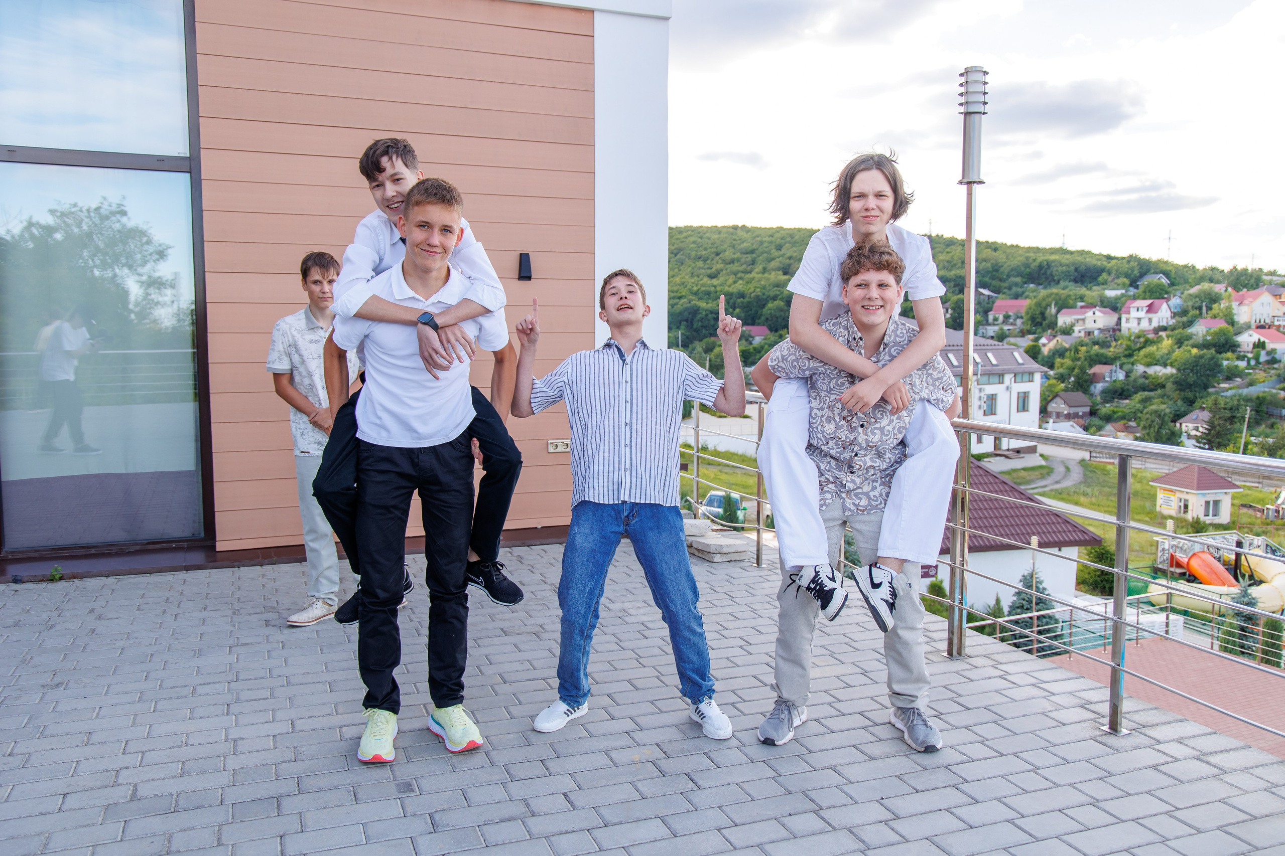 Выпускной в школе. Школьный фотограф Саратов Золотарь Ольга